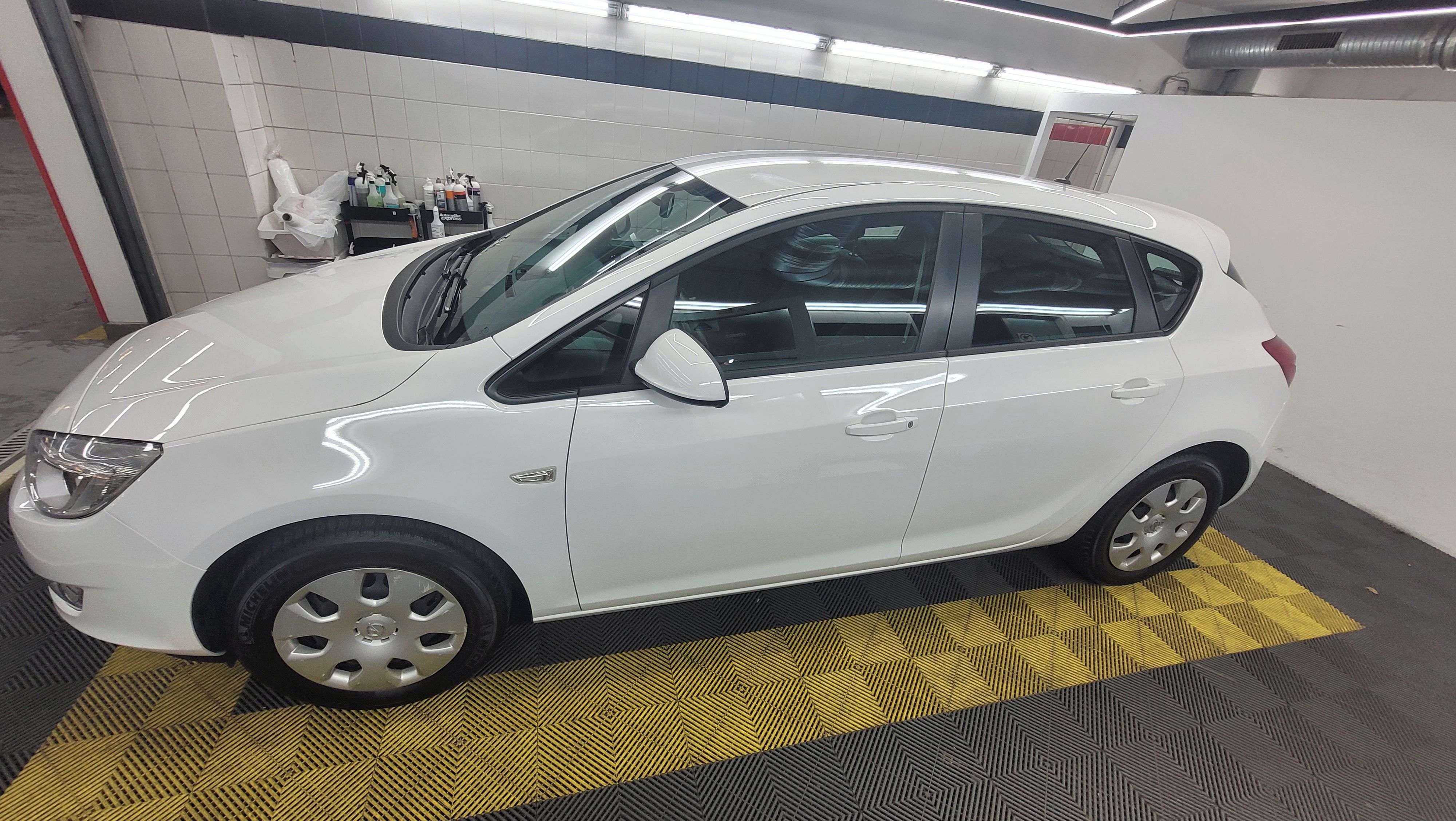 Opel Astra - fotka 2