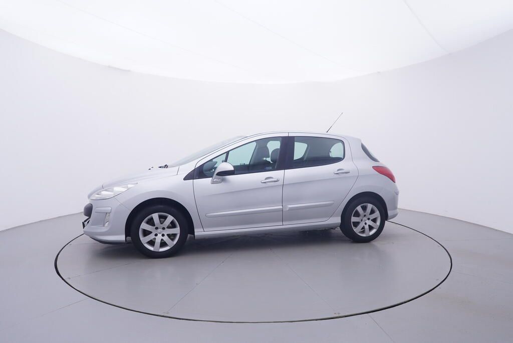 Peugeot 308, 1.6 VTi 88 kW - fotka 2