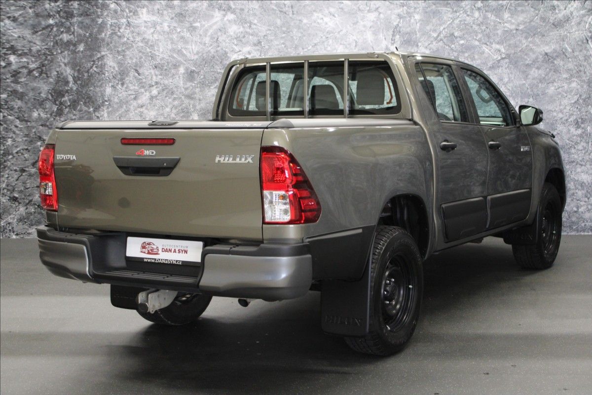 Toyota Hilux, 2,4 D-4D 1.majitel CZ - fotka 4