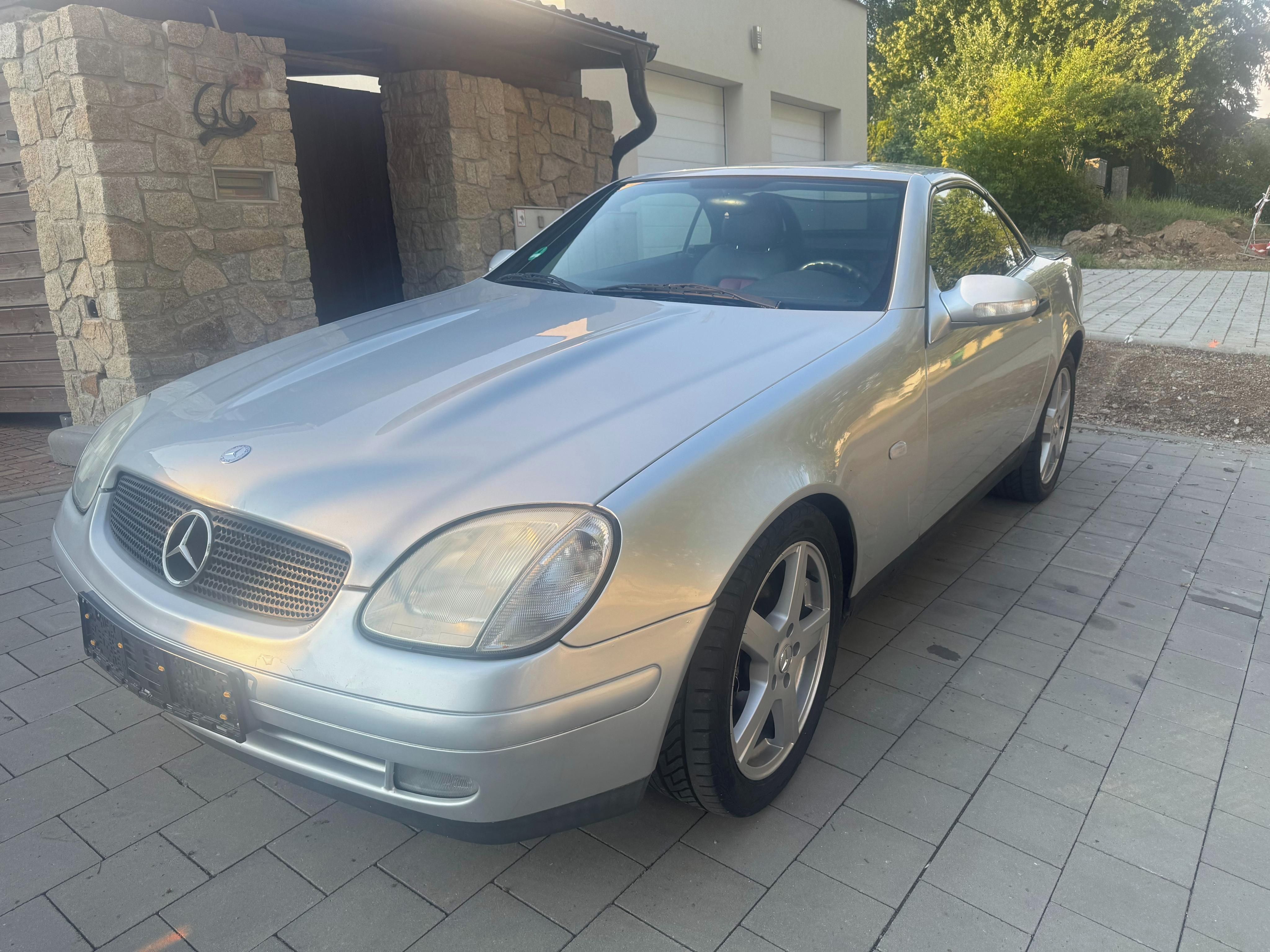 Mercedes-Benz SLK, Mercedes SLK 200 kabriolet