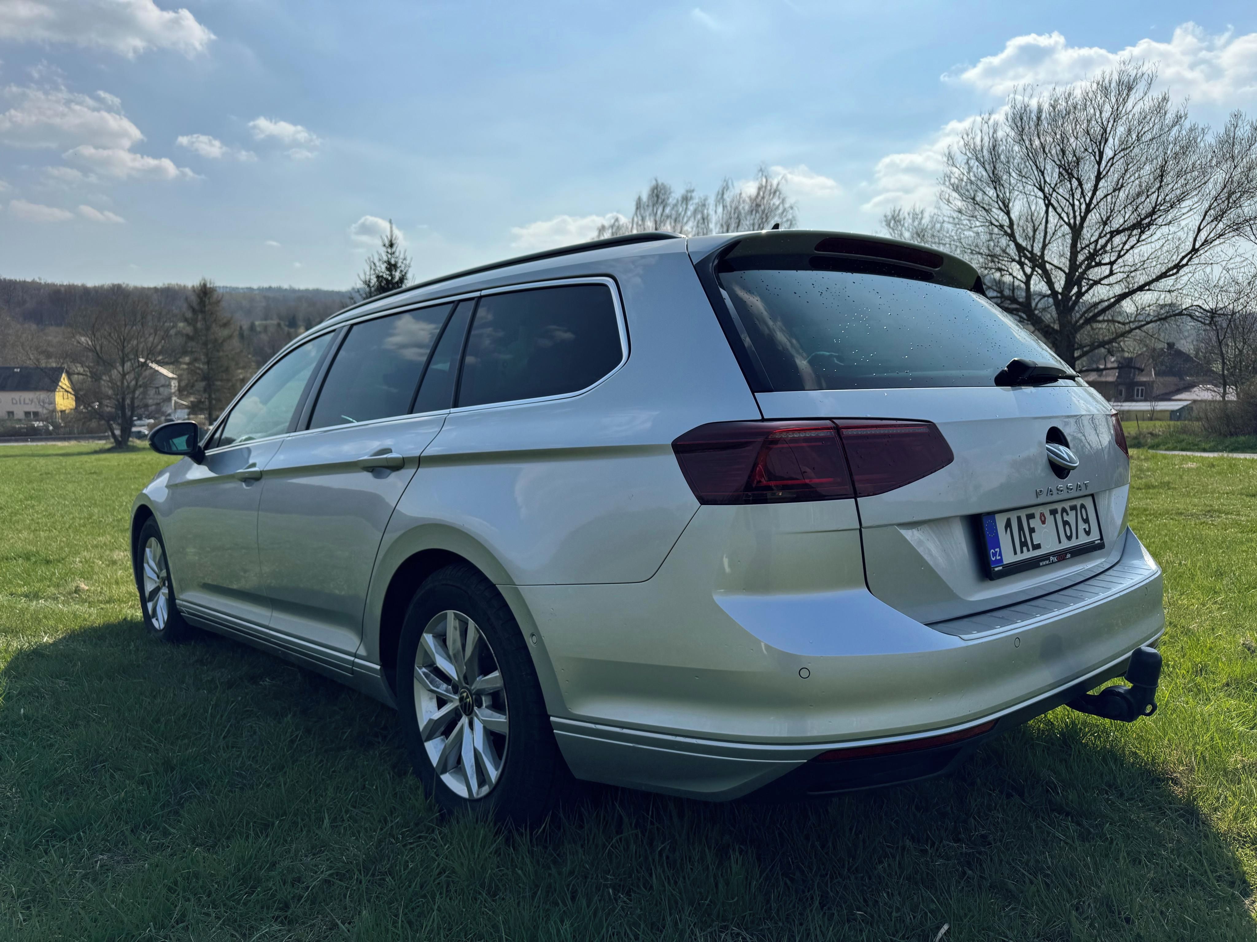 Volkswagen Passat, VW Passat 2021,2.0TDi, 110kw - fotka 4