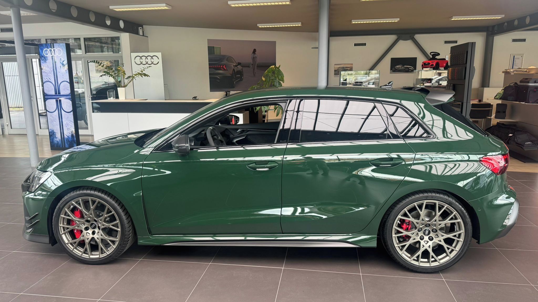 Audi RS3, Sportback - Limitovaná Edice - fotka 2