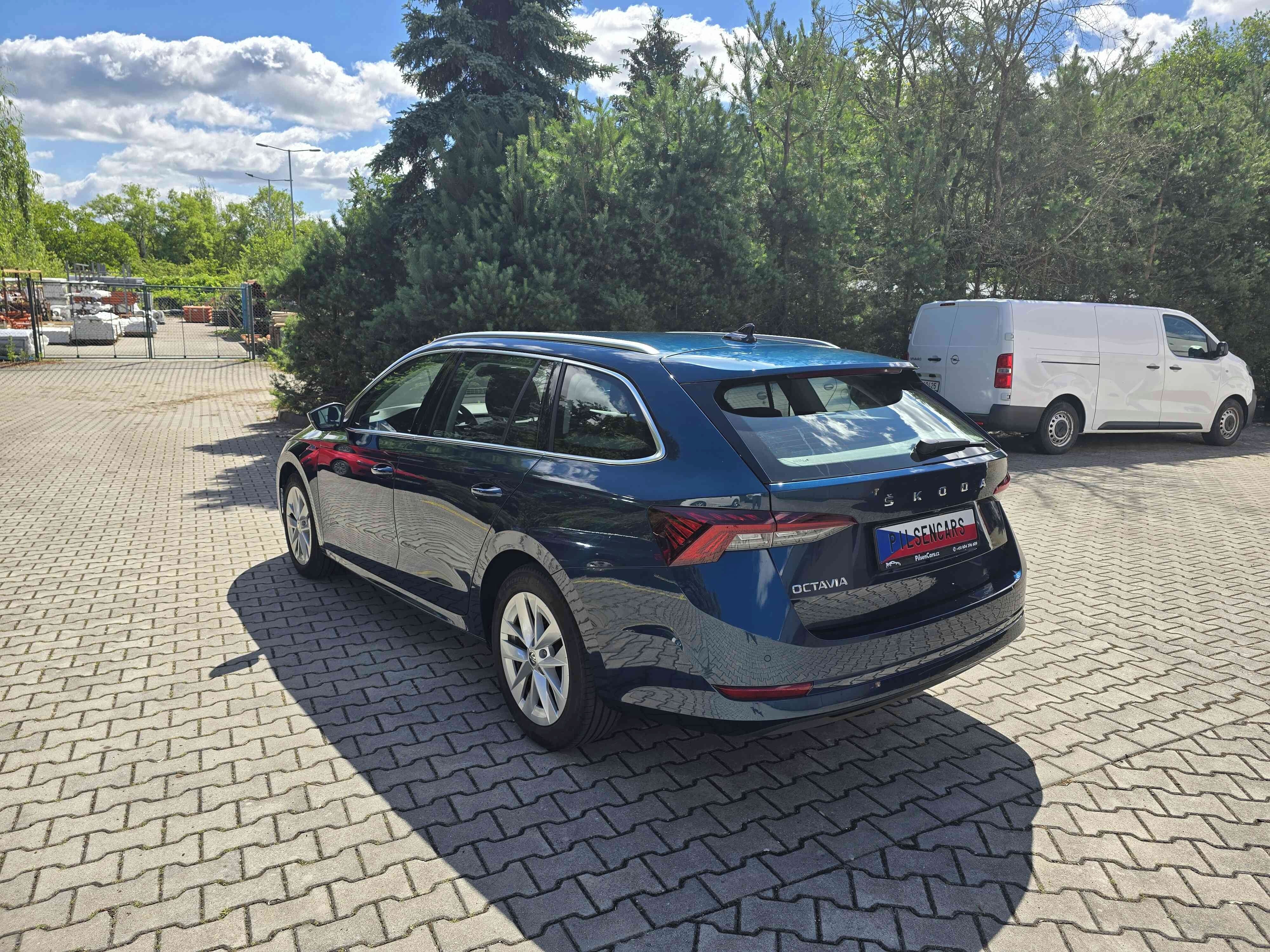 Škoda Octavia, Combi Style Plus Matrix 8xPNEU - fotka 3
