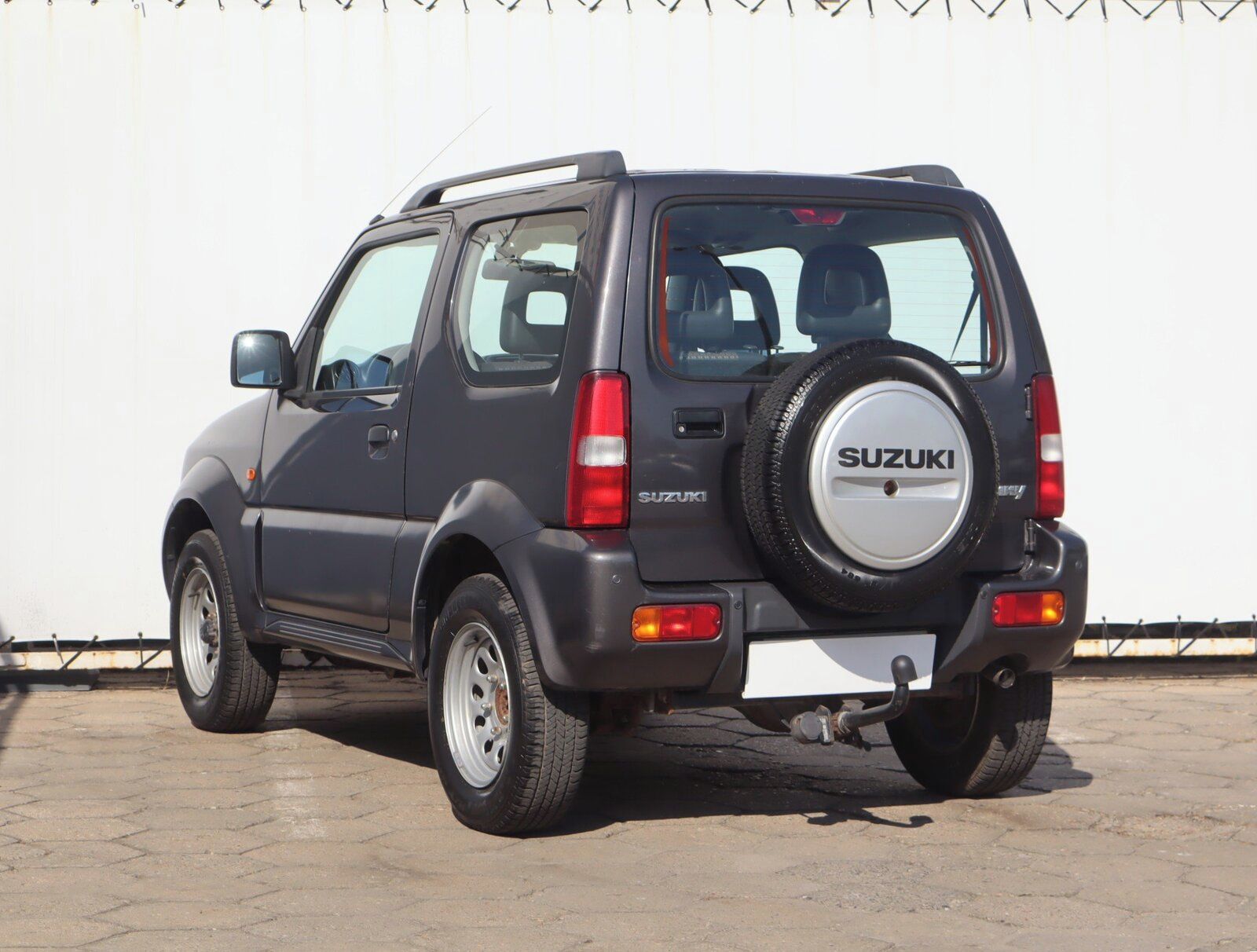 Suzuki Jimny, 1.3 16V, 4X4, Vyhř. sedaček - fotka 4