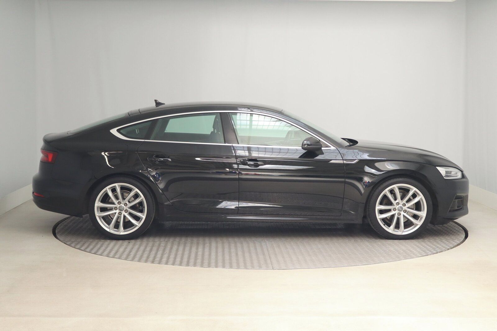 Audi A5, 2.0 TDI, Sport, Automat, Navi - fotka 6