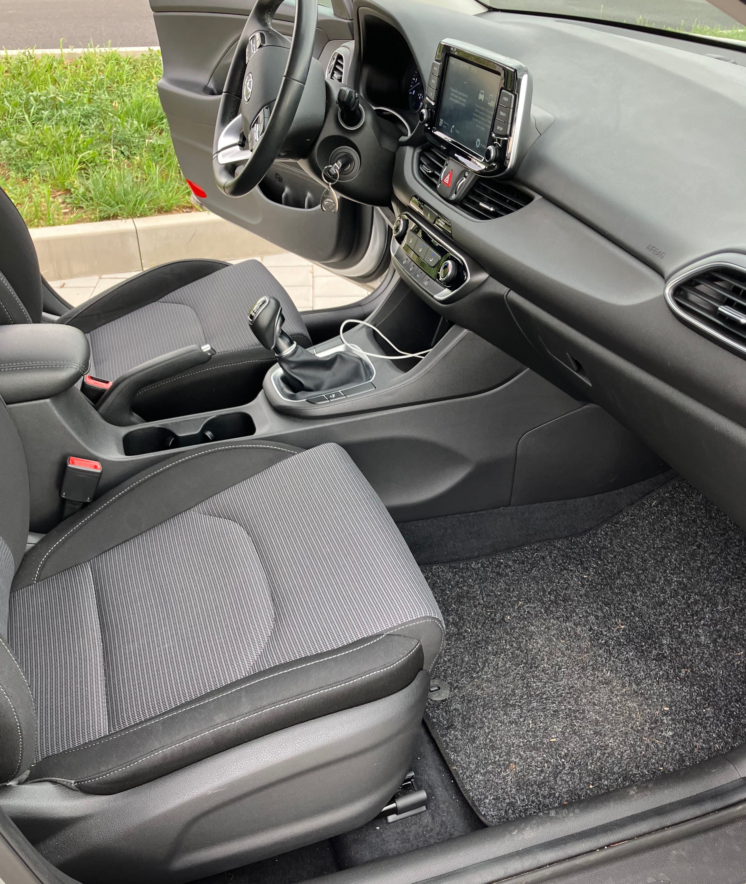 Hyundai i30, 1.5 ČR,Kamera - fotka 3