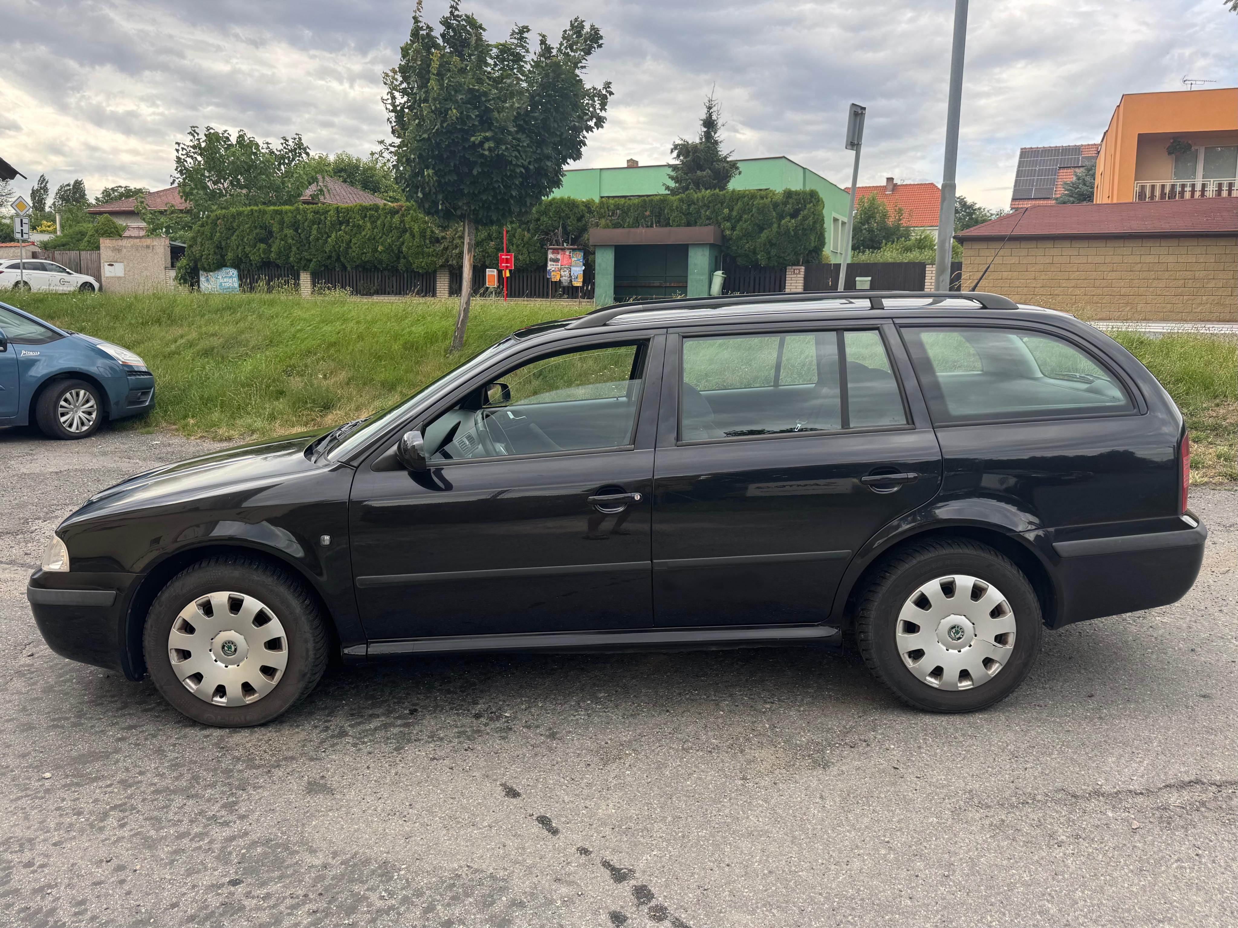 Škoda Octavia, 1.6i 75kw Tour.Klima.Tažné - fotka 5