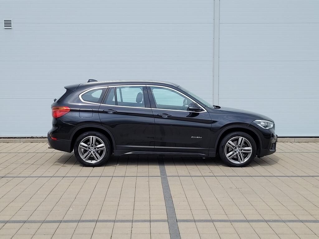 BMW X1, 2.0 140 kW - fotka 4