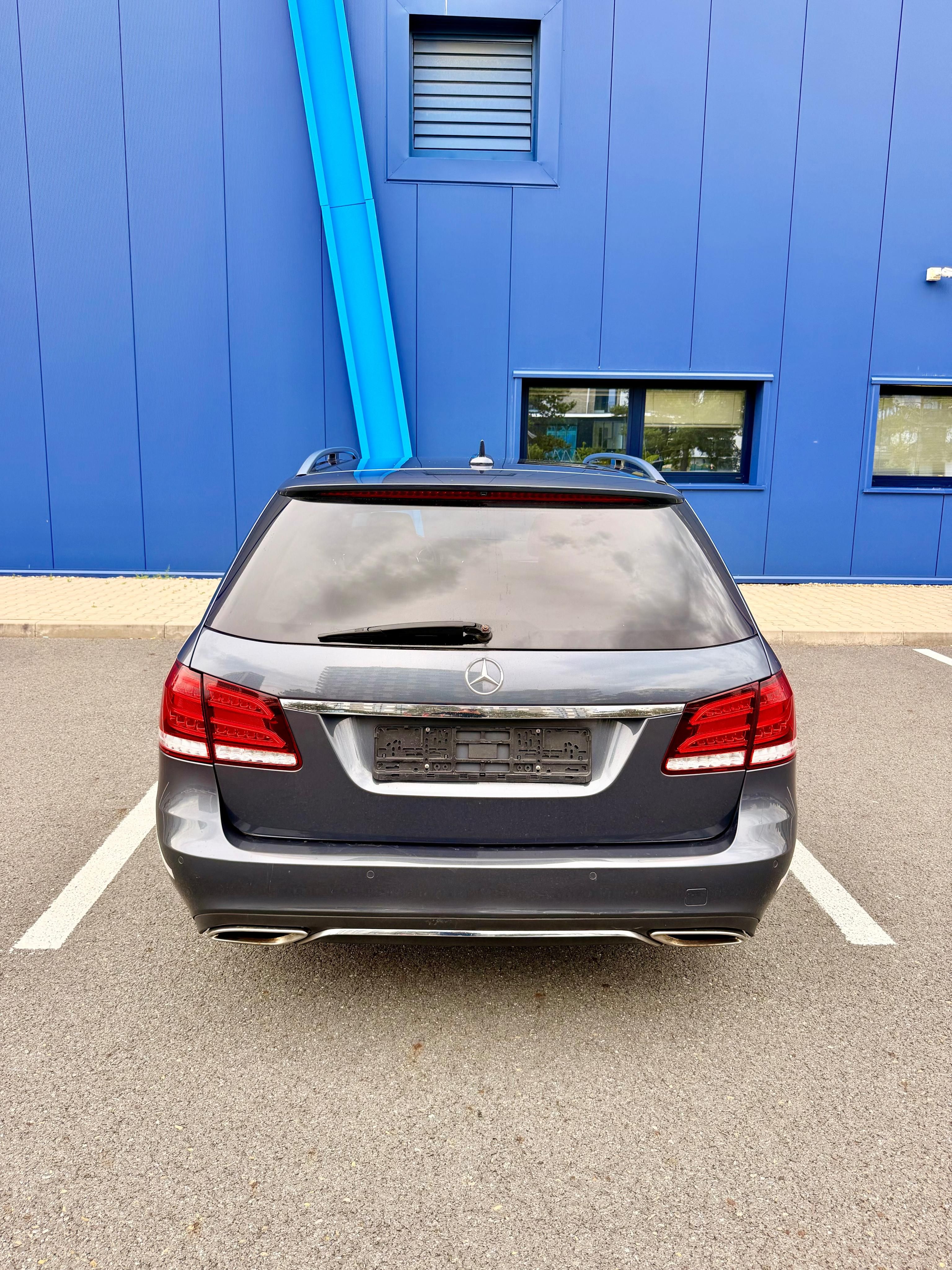 Mercedes-Benz Třídy E, E400/245Kw, 4Matic, Avantgarde - fotka 6