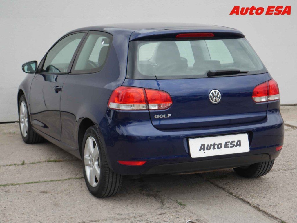 Volkswagen Golf, 1.4i,Trendline - fotka 4