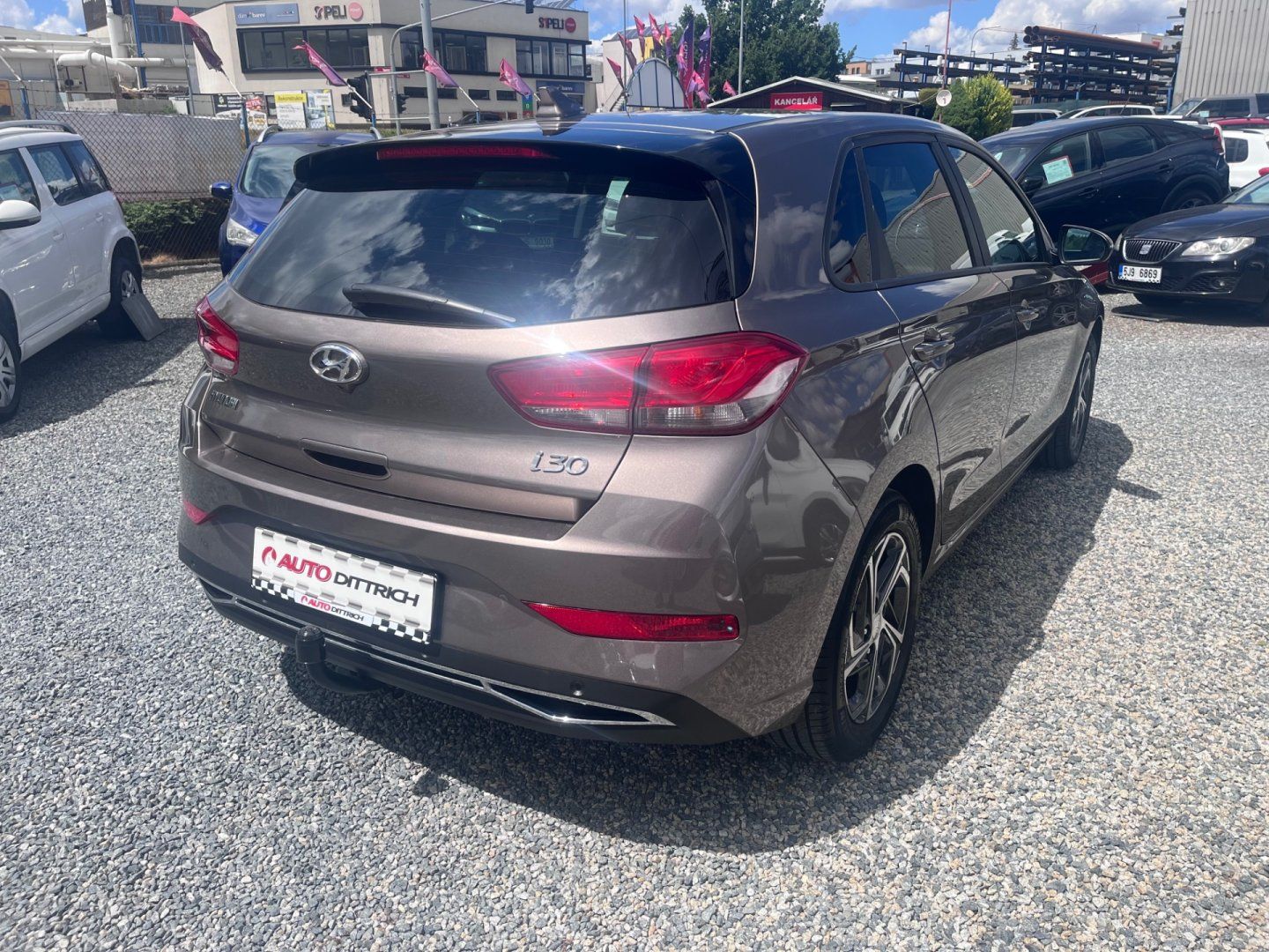 Hyundai i30, 1.5 DPi COMFORT - fotka 5