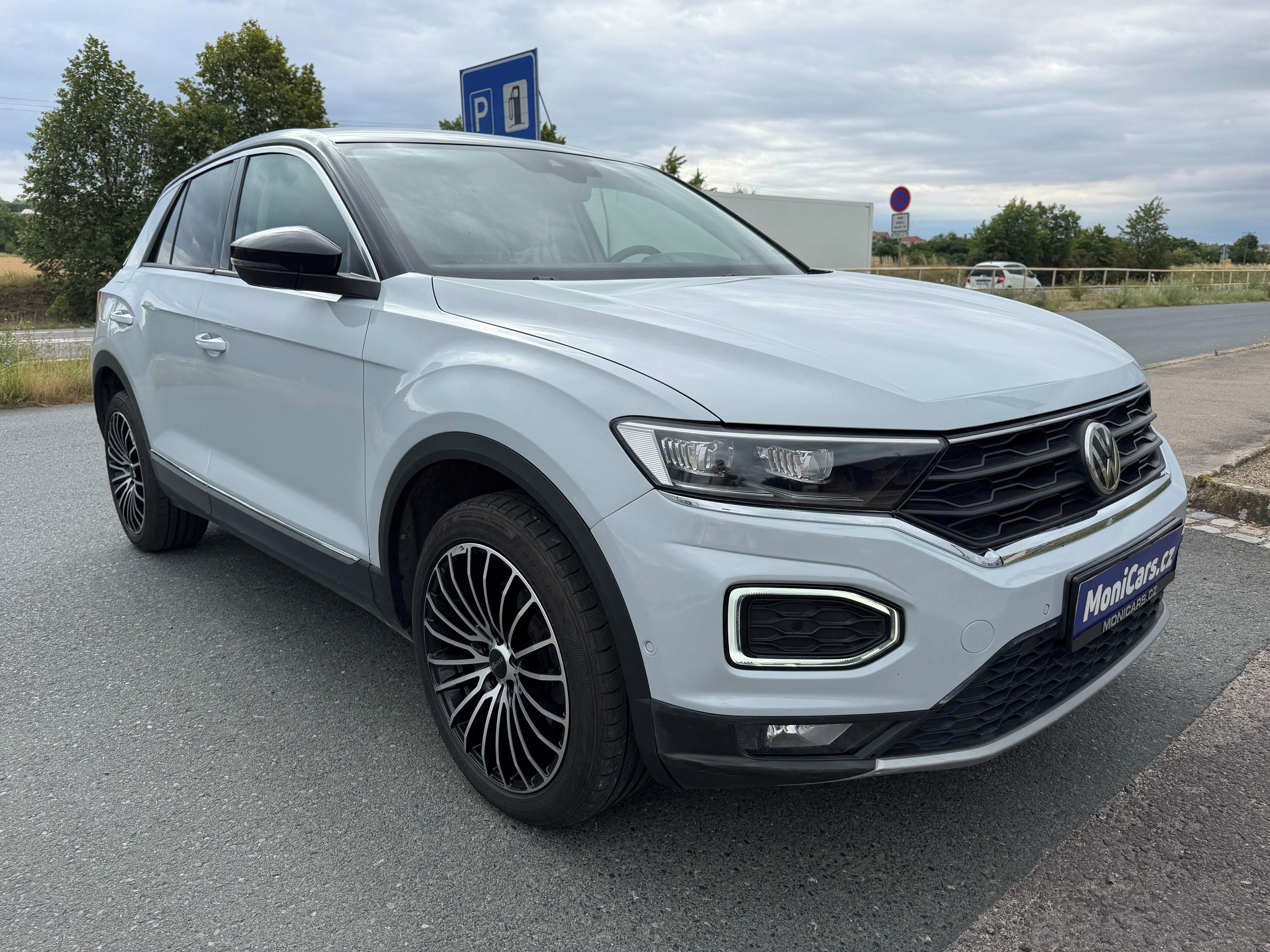 Volkswagen T-Roc, 2.0 TDi 110kW 4Motion DSG - fotka 3