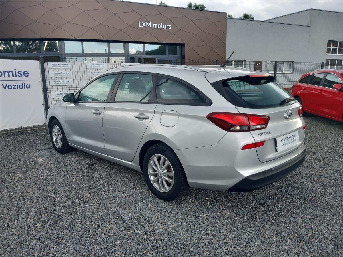 Hyundai i30, 1,0 T-GDI Best of Czech kombi - fotka 6