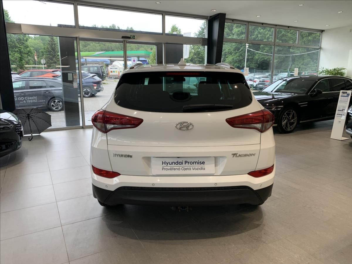 Hyundai Tucson, 1,7 CRDI 85 kW MT 4x2 Trikolor - fotka 6