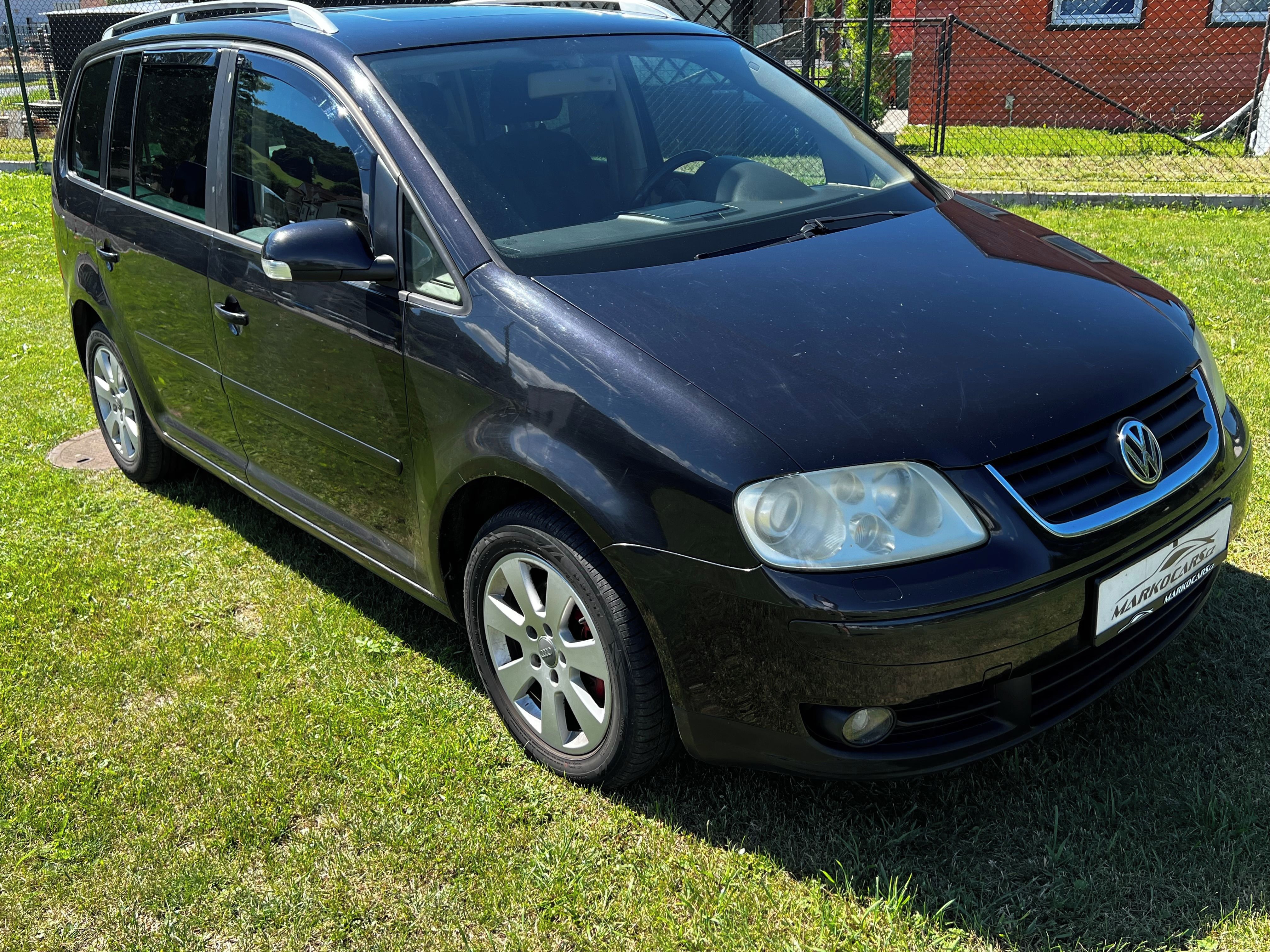Volkswagen Touran, 2.0 TDi HIGHLINE TAŽNÉ ZAŘ. - fotka 3