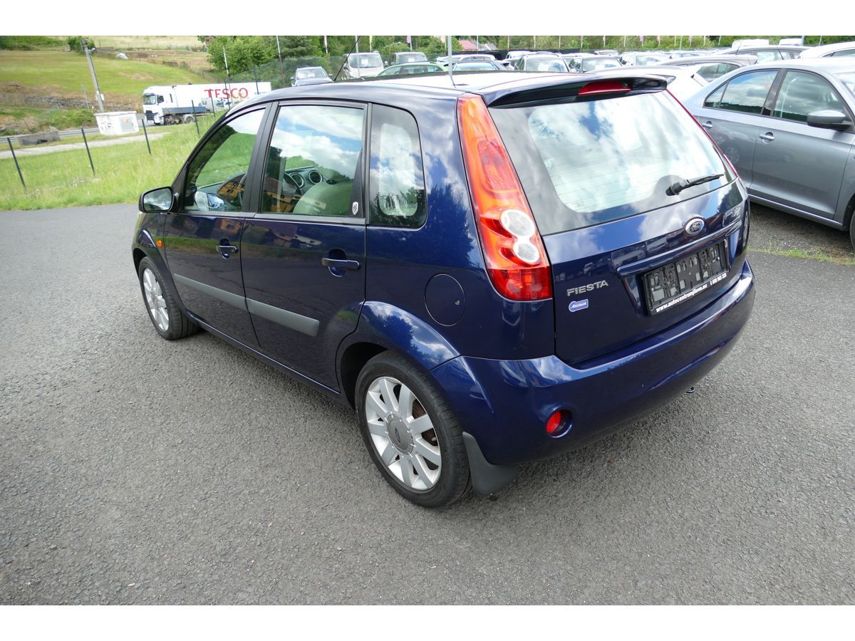 Ford Fiesta, 1,6 74KW KLIMA - fotka 6