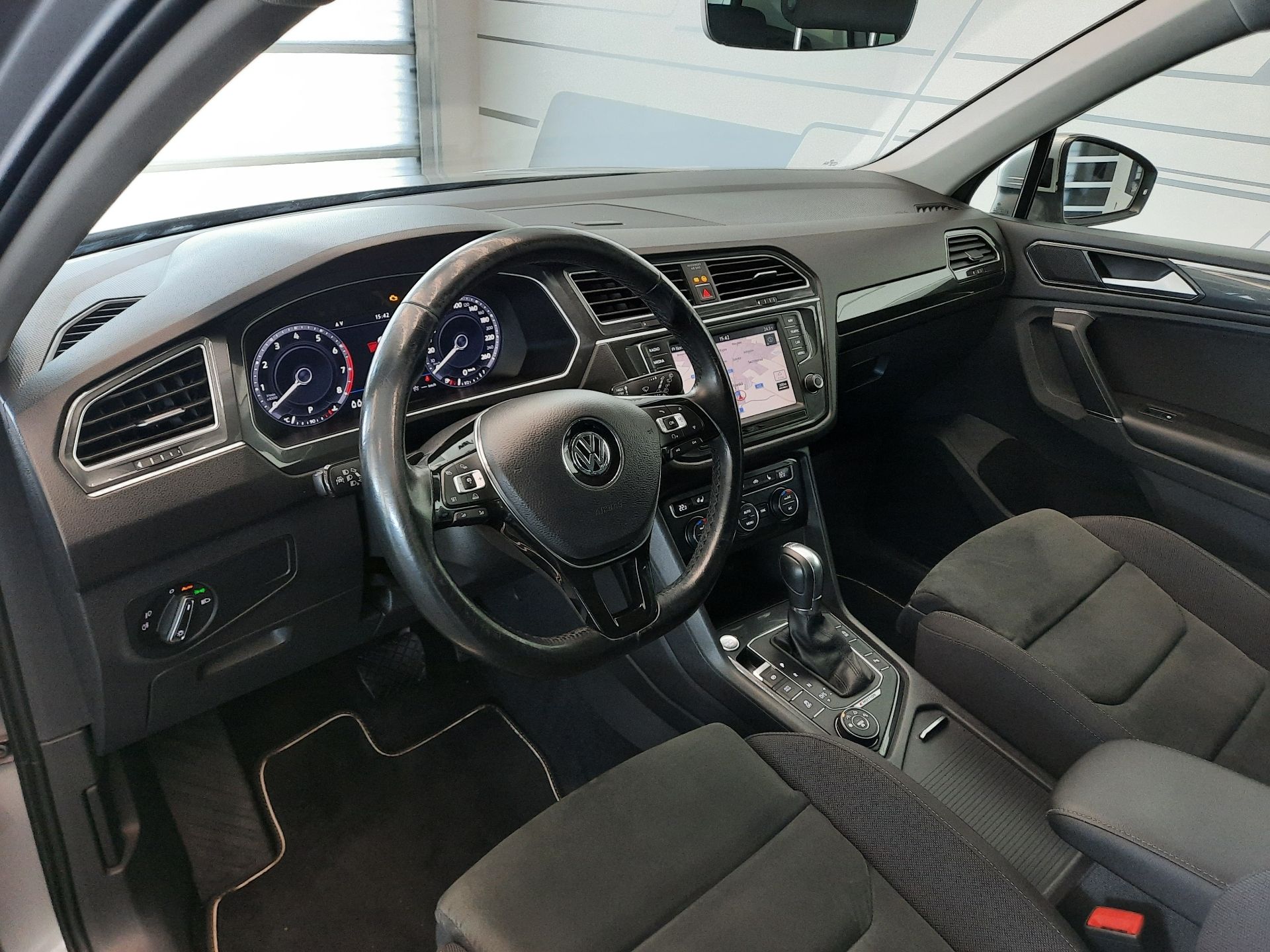 Volkswagen Tiguan, 2.0 TSI 4Motion (162kW/220k) D - fotka 6