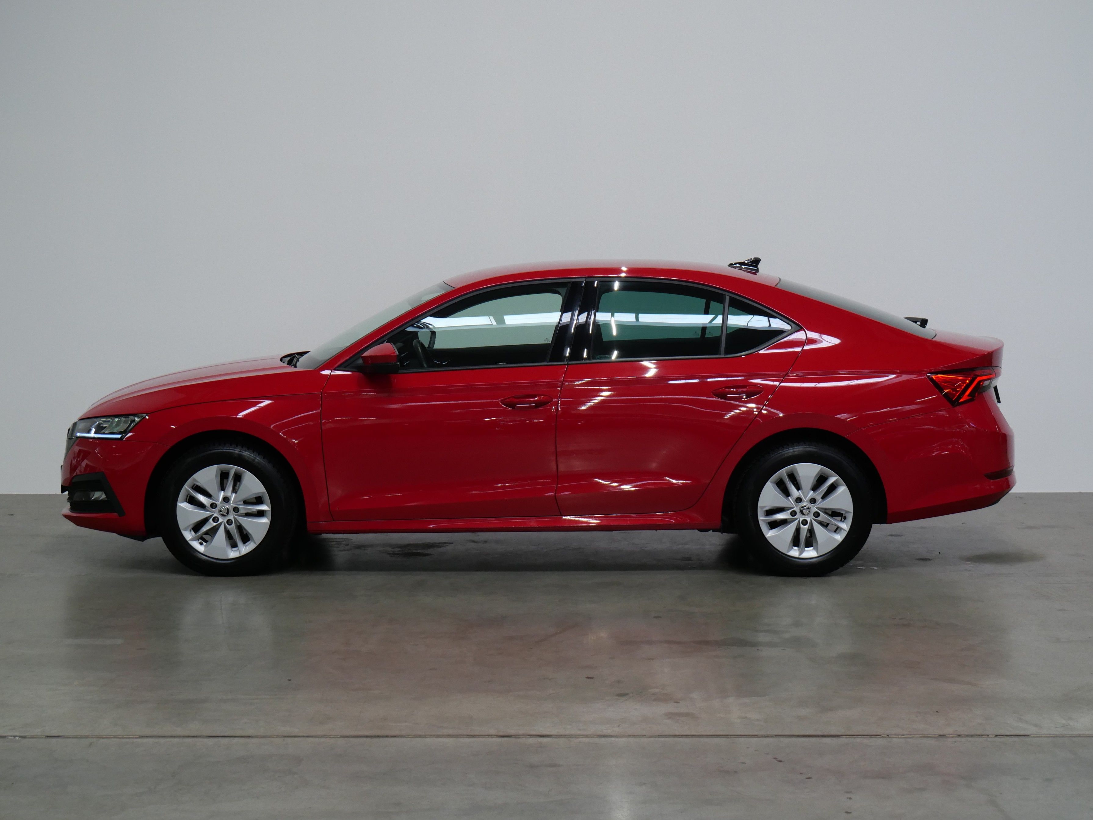 Škoda Octavia, 1.5 TSI M-HEV 110 kW Ambition - fotka 3