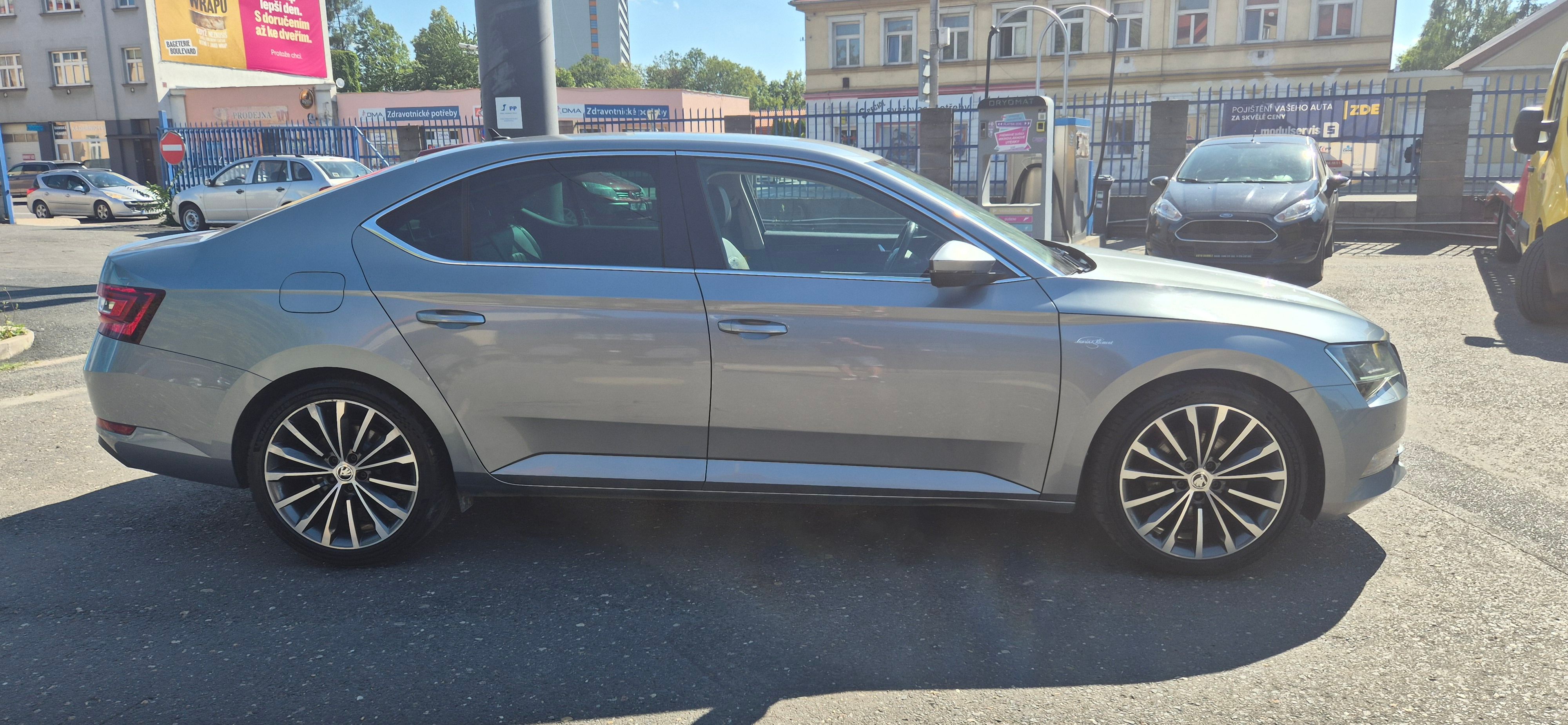 Škoda Superb, 2.0 TDI L&K 140KW, DPH - fotka 4
