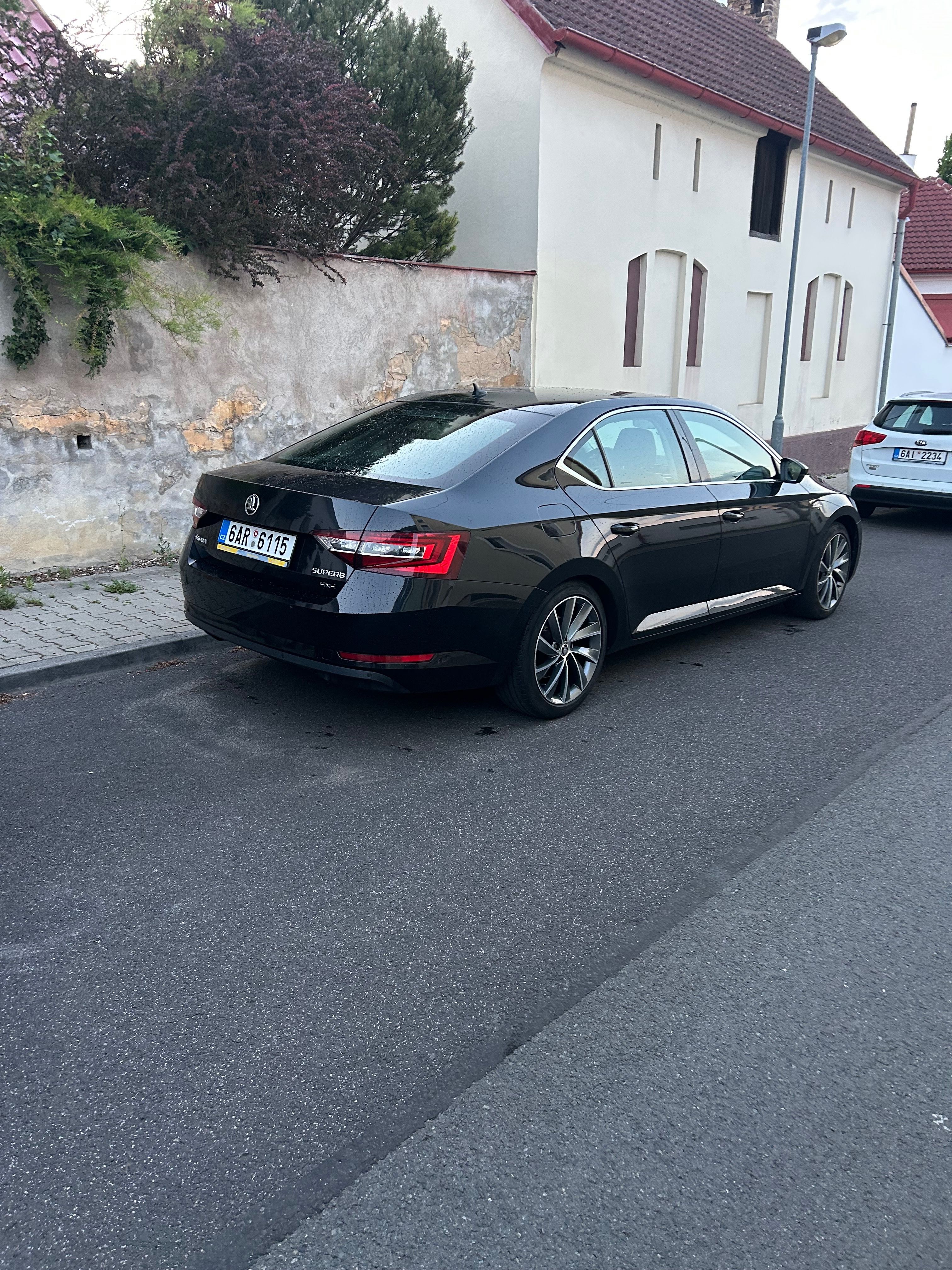 Škoda Superb, Škoda Superb L&K 4x4 DSG - fotka 6