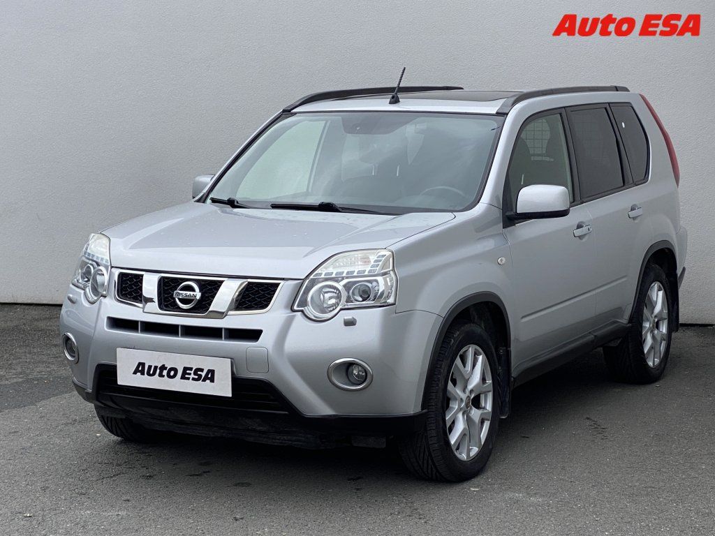 Nissan X-Trail, 2.0 dCi 4x4,AT,xenon - fotka 3