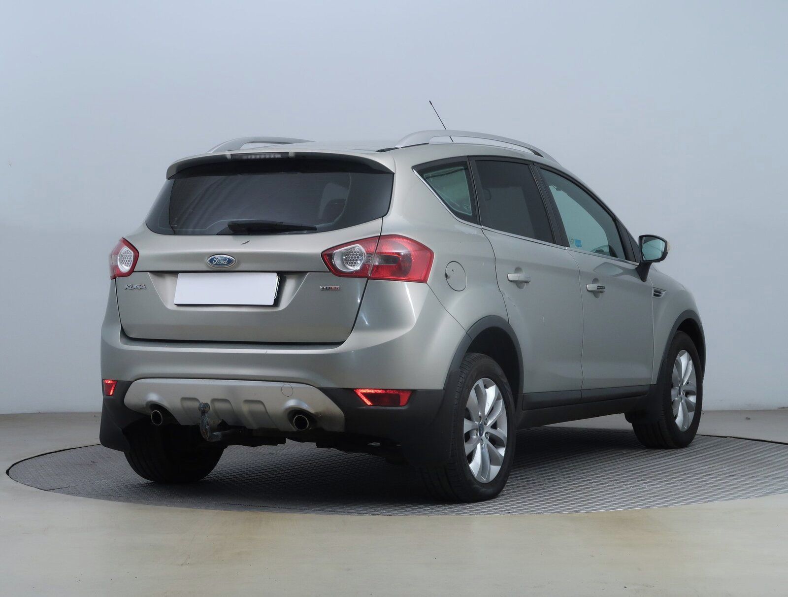 Ford Kuga, 2.0 TDCi, 4X4, Kožené sedačky - fotka 5
