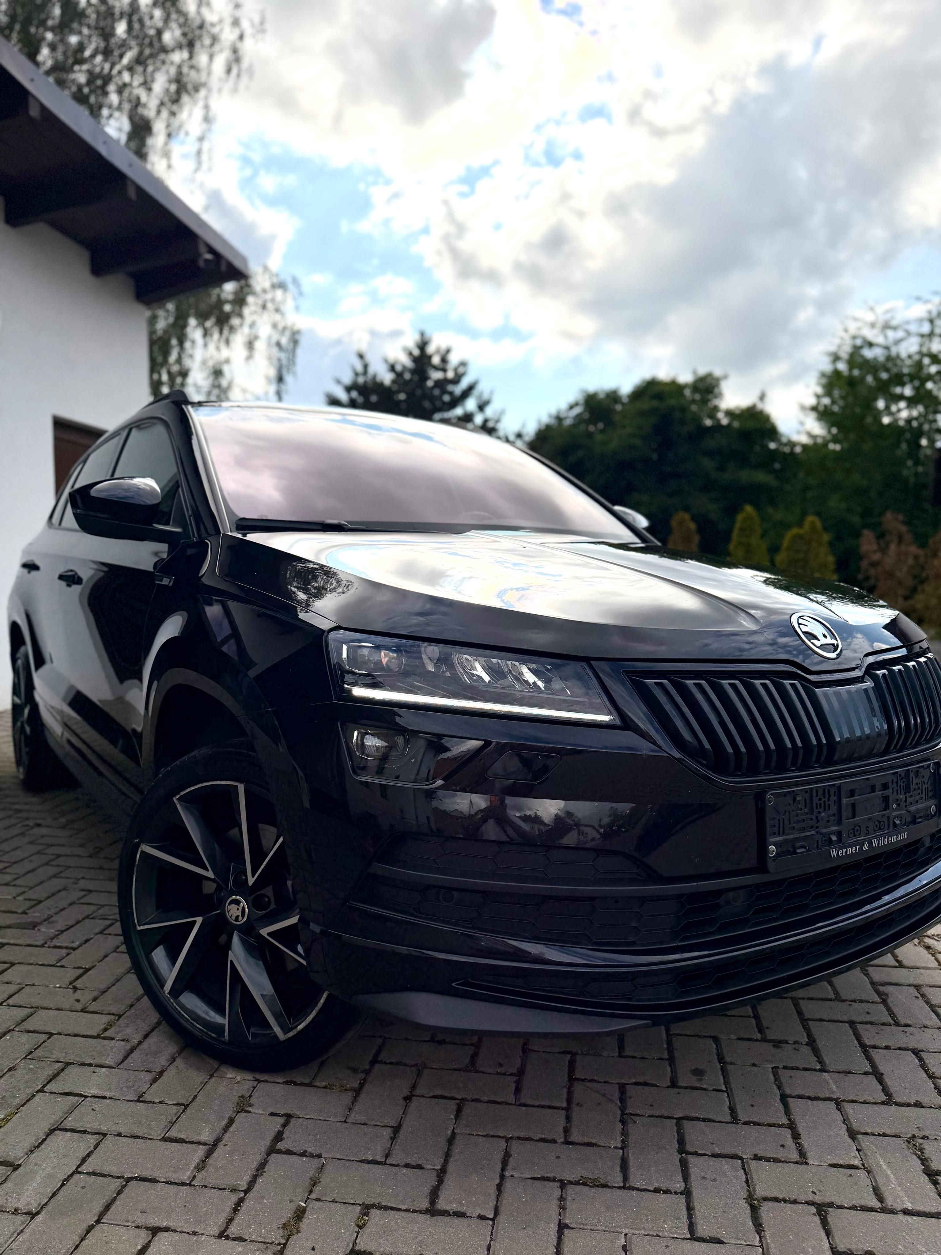 Škoda Karoq, 2022 Sport Line 1.5 TSI DSG - fotka 4