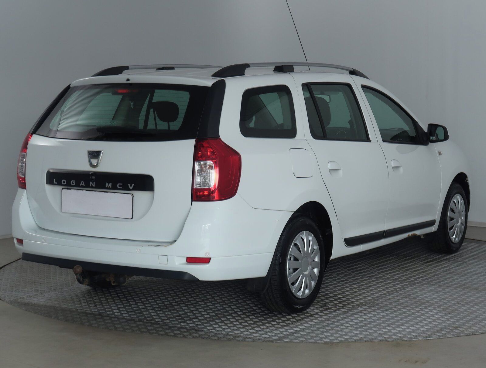 Dacia Logan, 1.2 16V, po STK, Tažné - fotka 5
