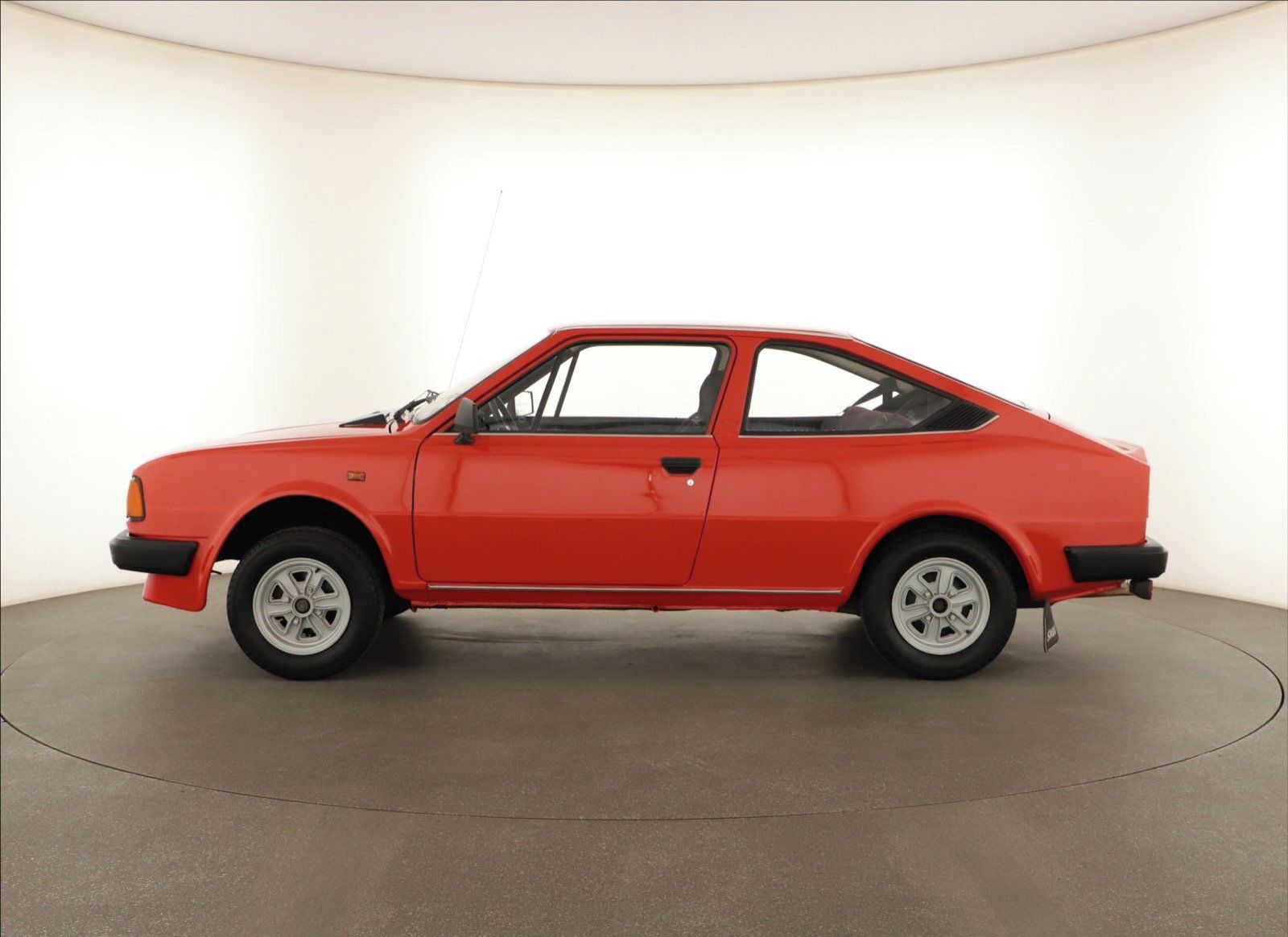 Škoda Rapid, 130 5speed - fotka 3