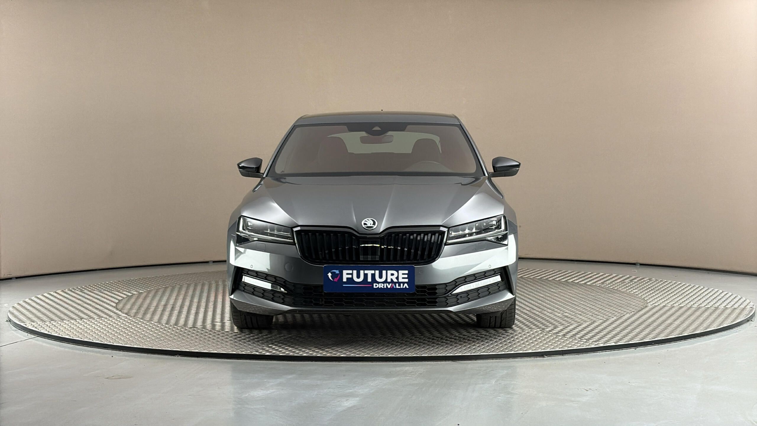 Škoda Superb, 2.0 TDI DSG Sportline - fotka 3