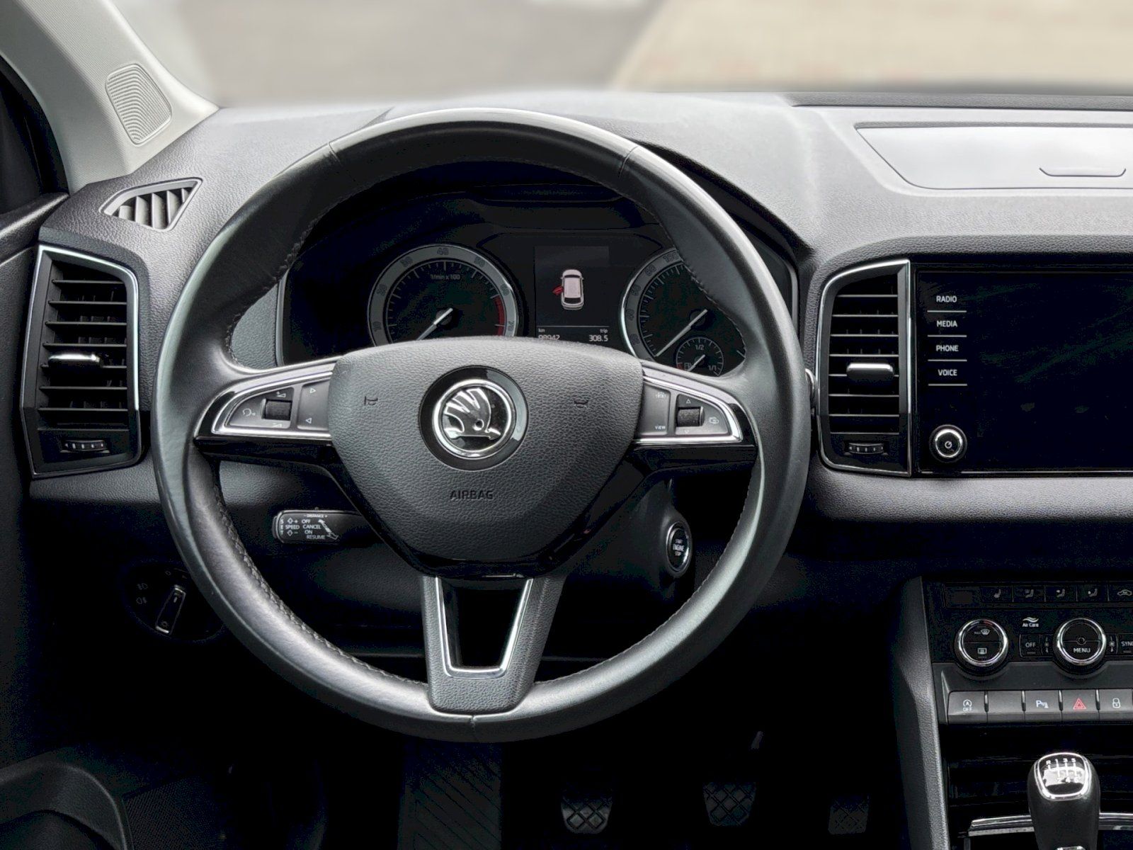 Škoda Karoq, KAROQ STYLE TSI 1.5/110KW 6MP - fotka 6