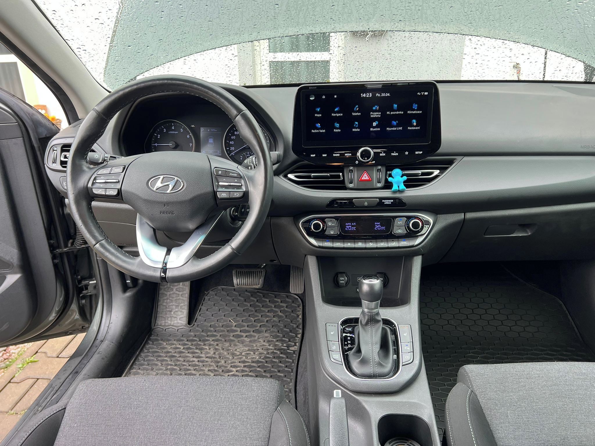 Hyundai i30, Hyundai i30 benzín 1,5 117KW - fotka 4