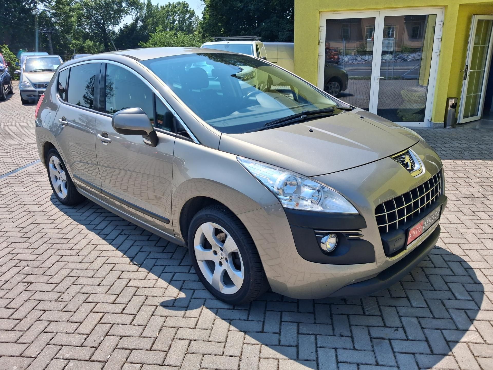Peugeot 3008, 1,6HDi ČR  1.MAJITEL 2xKOLA