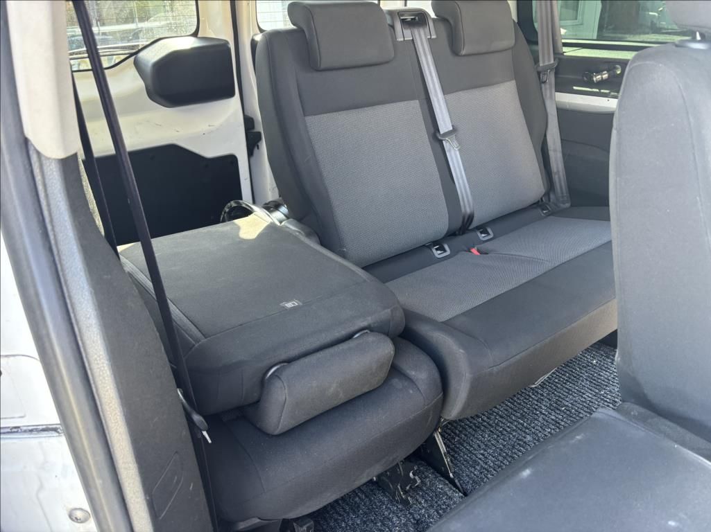 Citroën SpaceTourer, 2,0 HDi,110kw,ČR,SERVIS - fotka 6