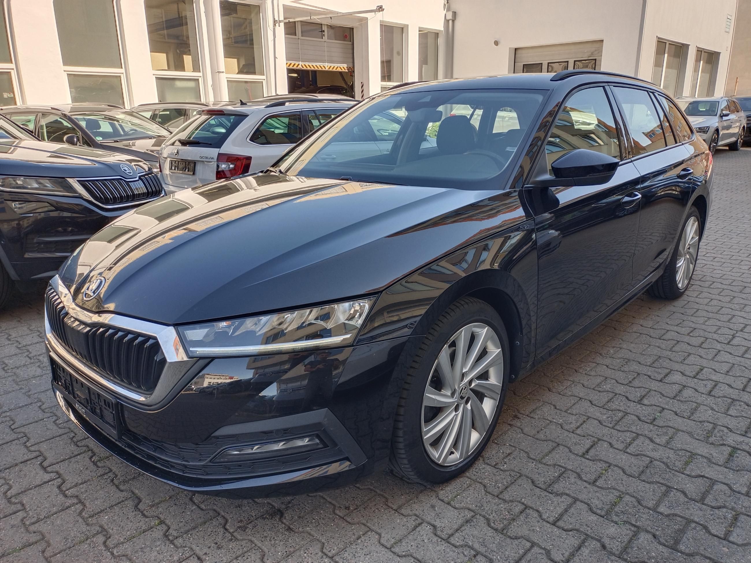 Škoda Octavia, 1.5 TSI e-TEC 110kW / Webasto - fotka 3