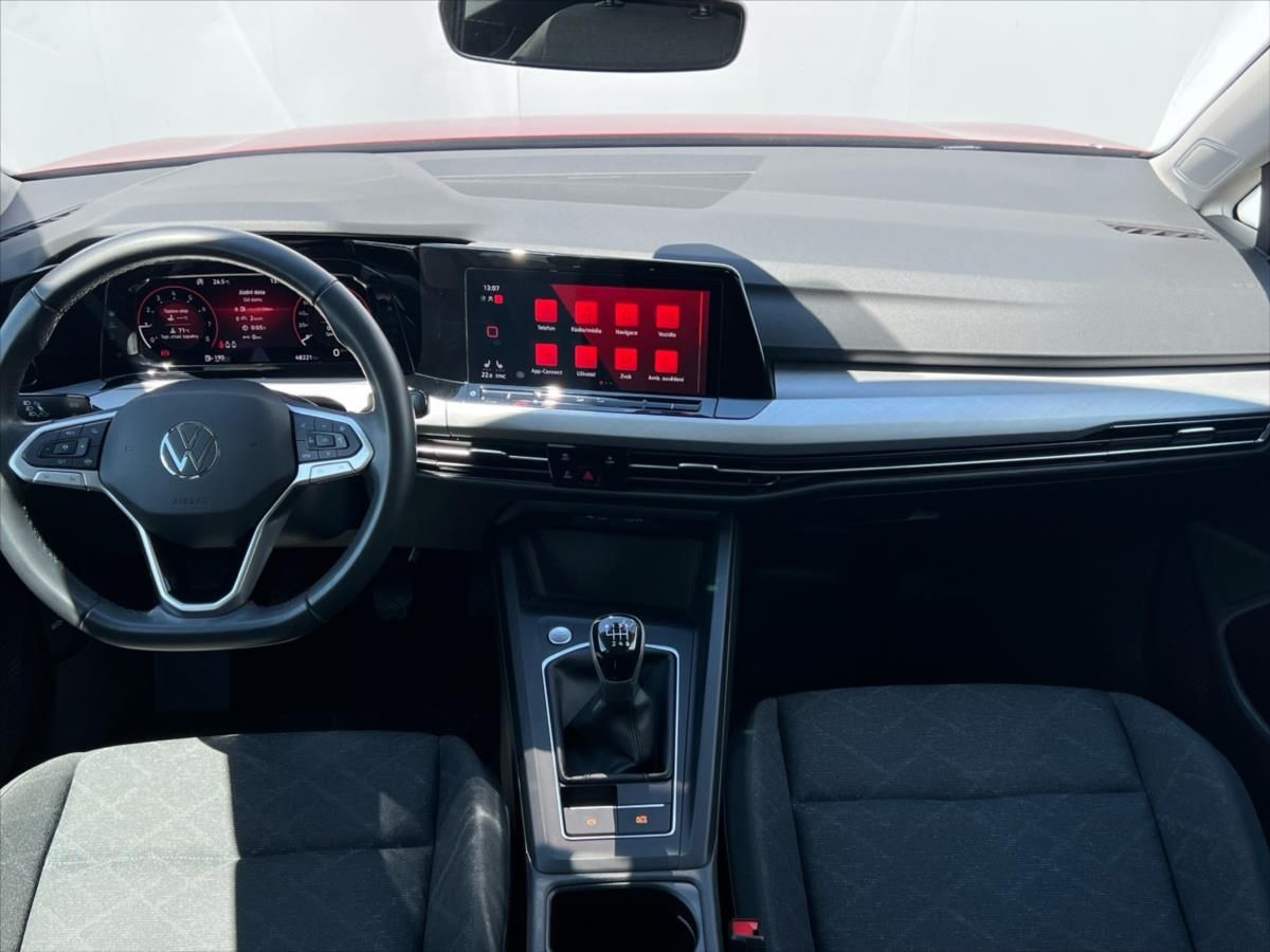 Volkswagen Golf, 1,5 TSi 110 kW LIFE  8 - fotka 5