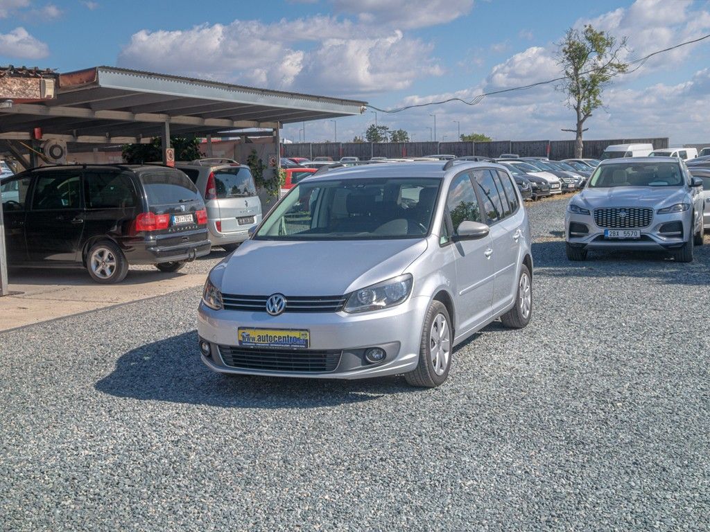 Volkswagen Touran, 1.6TDI 77KW DSG NAVI – 7 SEDAD