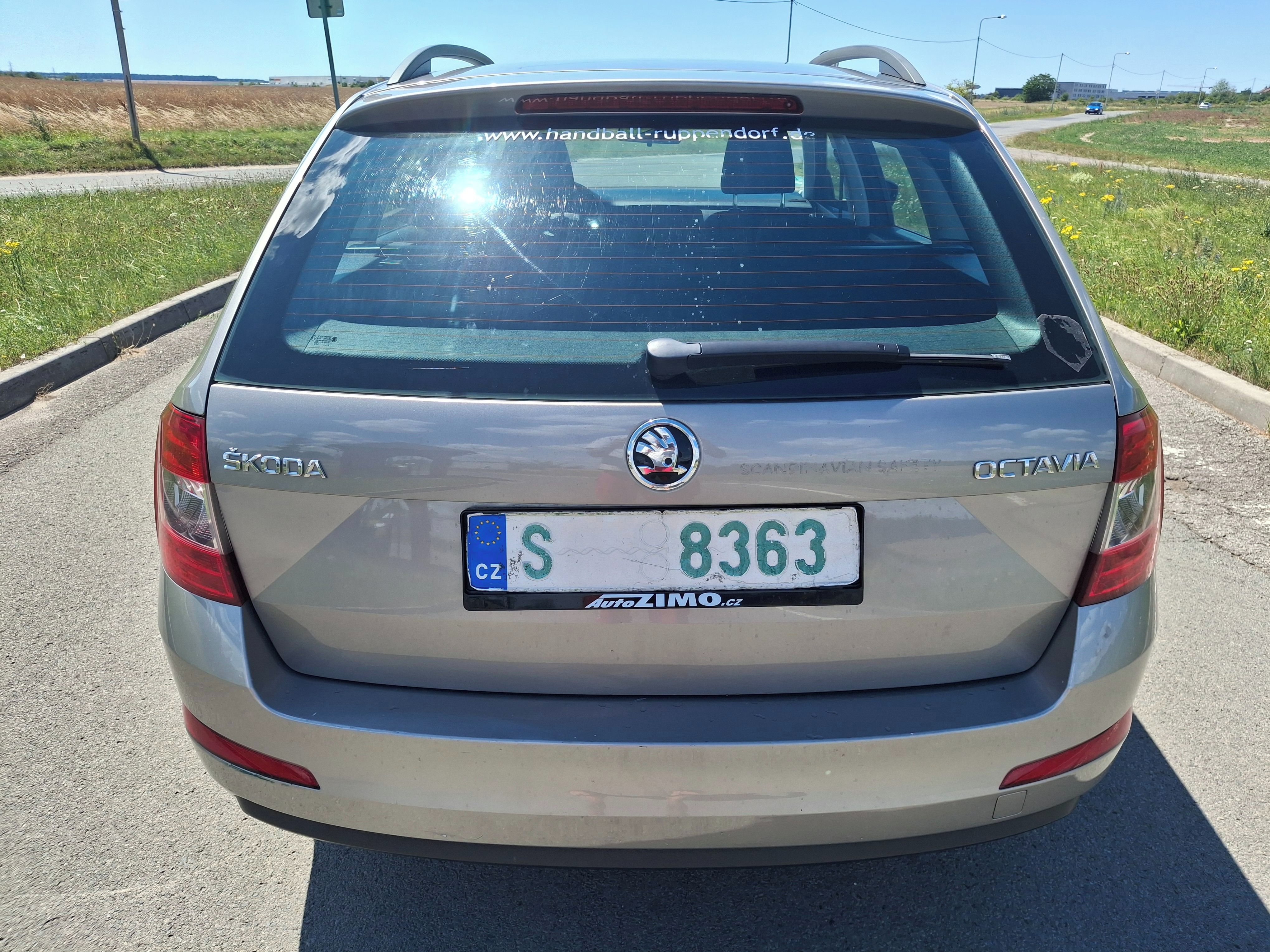 Škoda Octavia, Combi 1,6Tdi 77 kw KLIMATIZACE - fotka 6