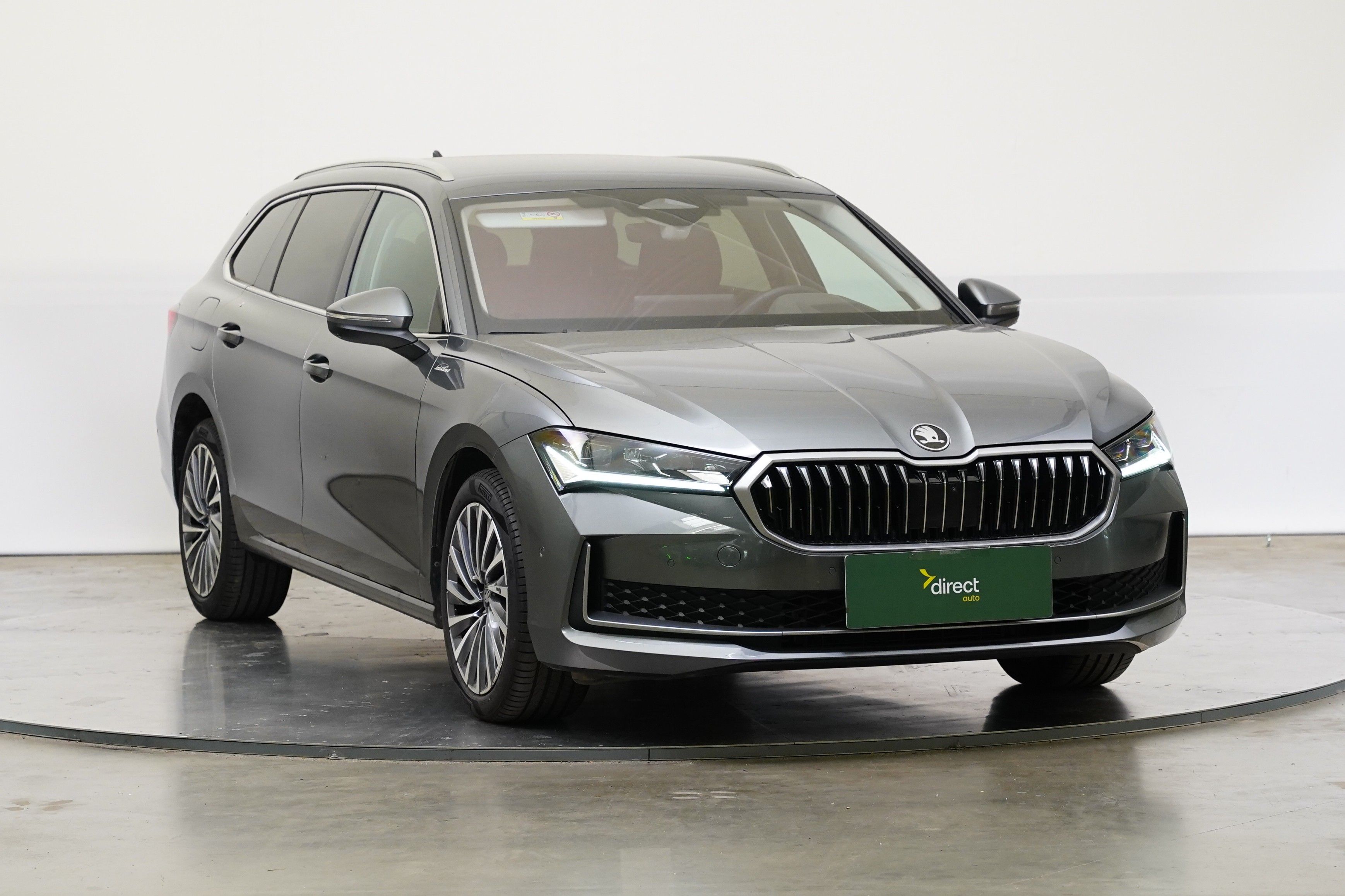 Škoda Superb, 2.0 TDI 142 kW DSG 4x4 L&K - fotka 3