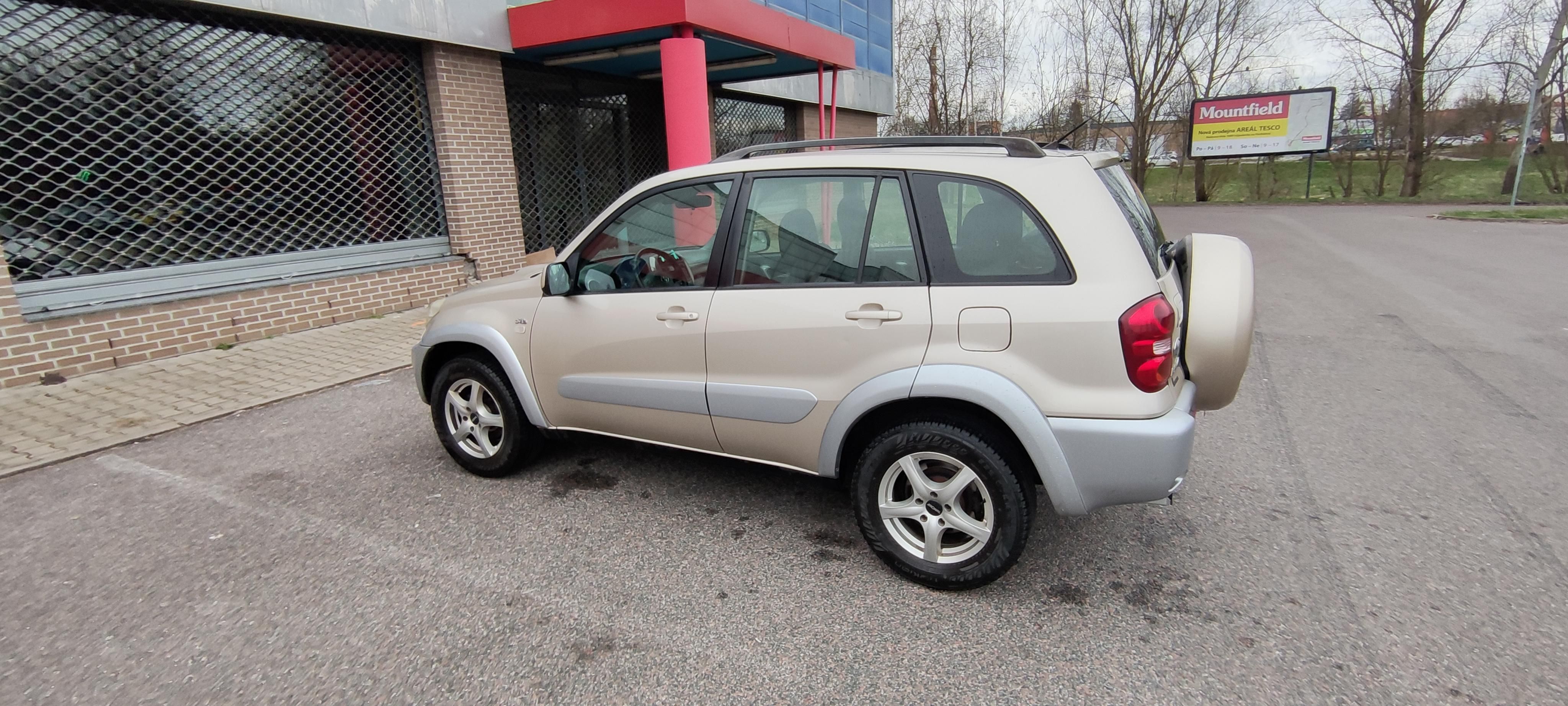Toyota Rav4, Toyota RAV 4 - nehavarováno,