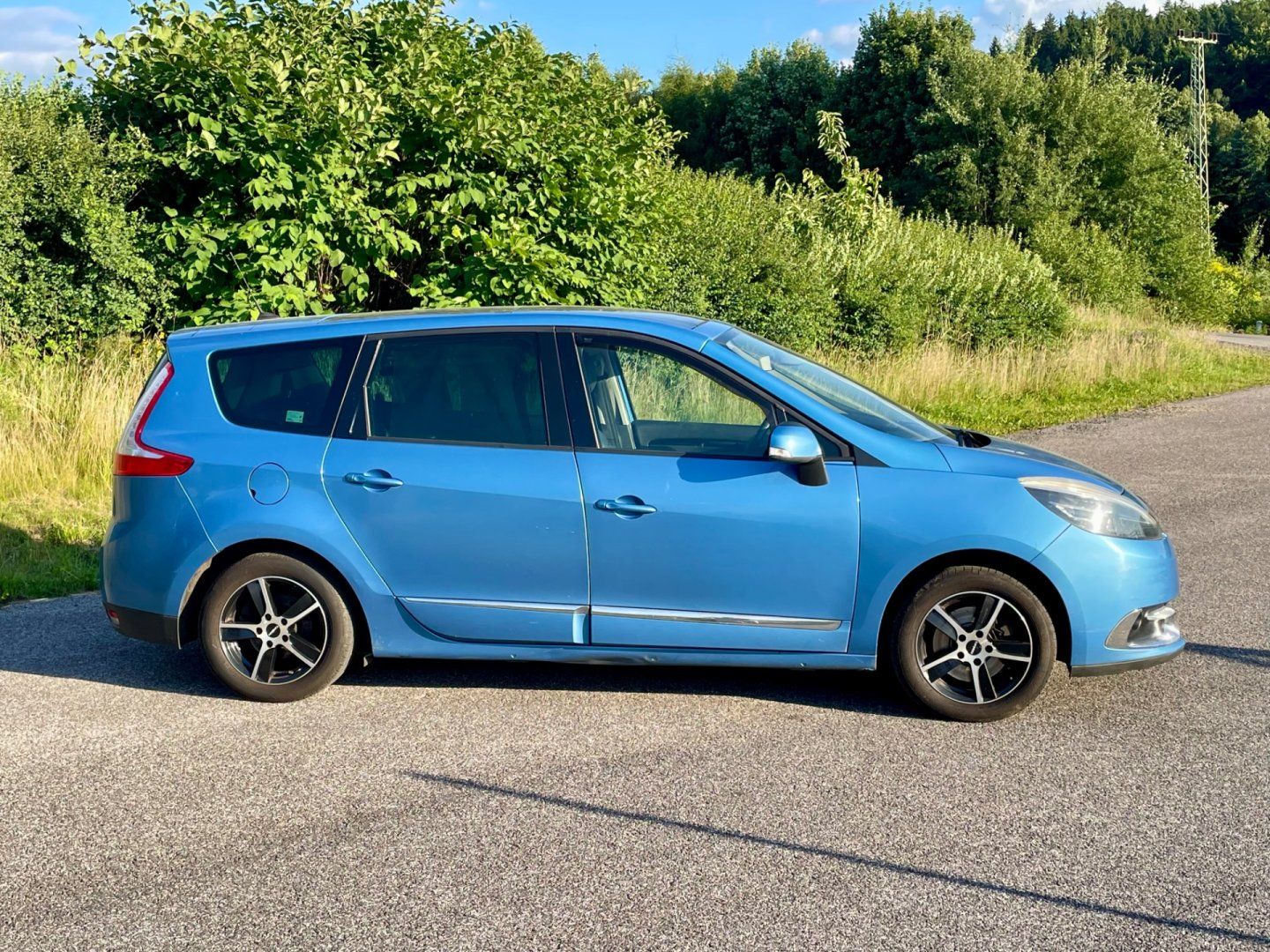 Renault Grand Scénic, 1.6 16V 7 míst Panorama - fotka 4