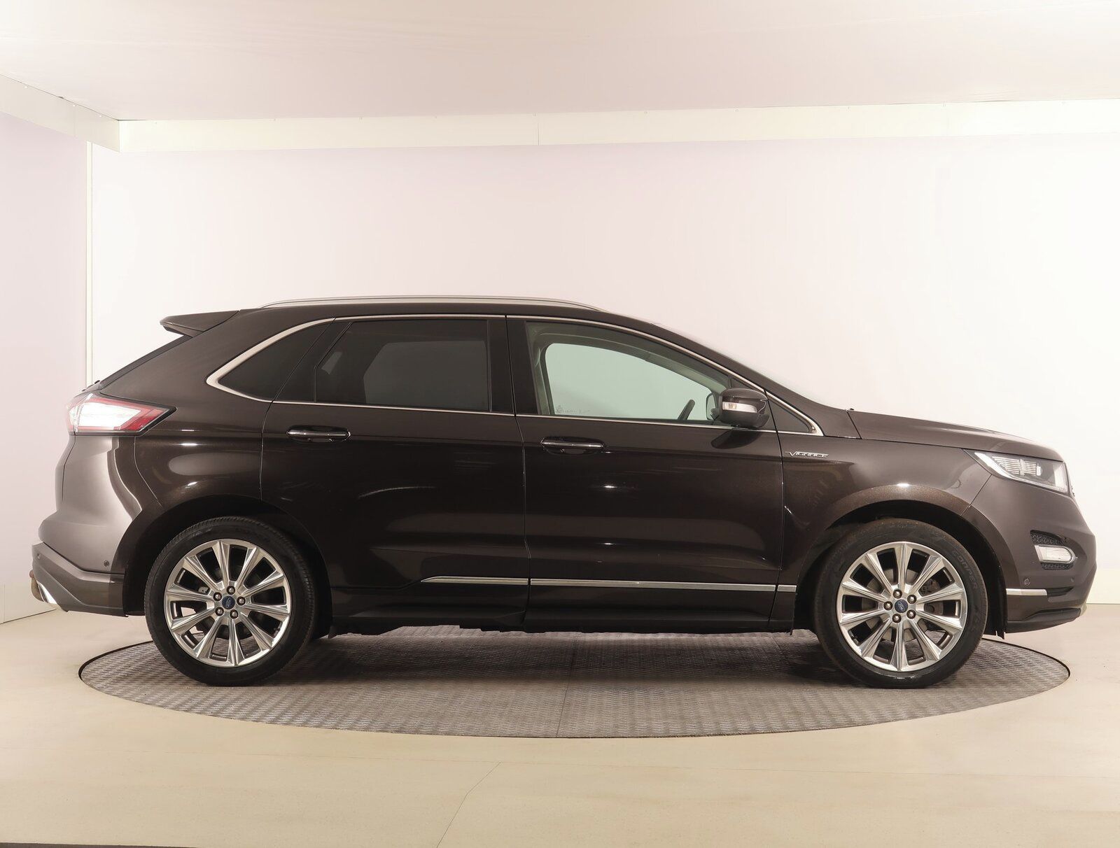 Ford Edge, 2.0 Bi-TDCI, Vignale, 4X4 - fotka 6