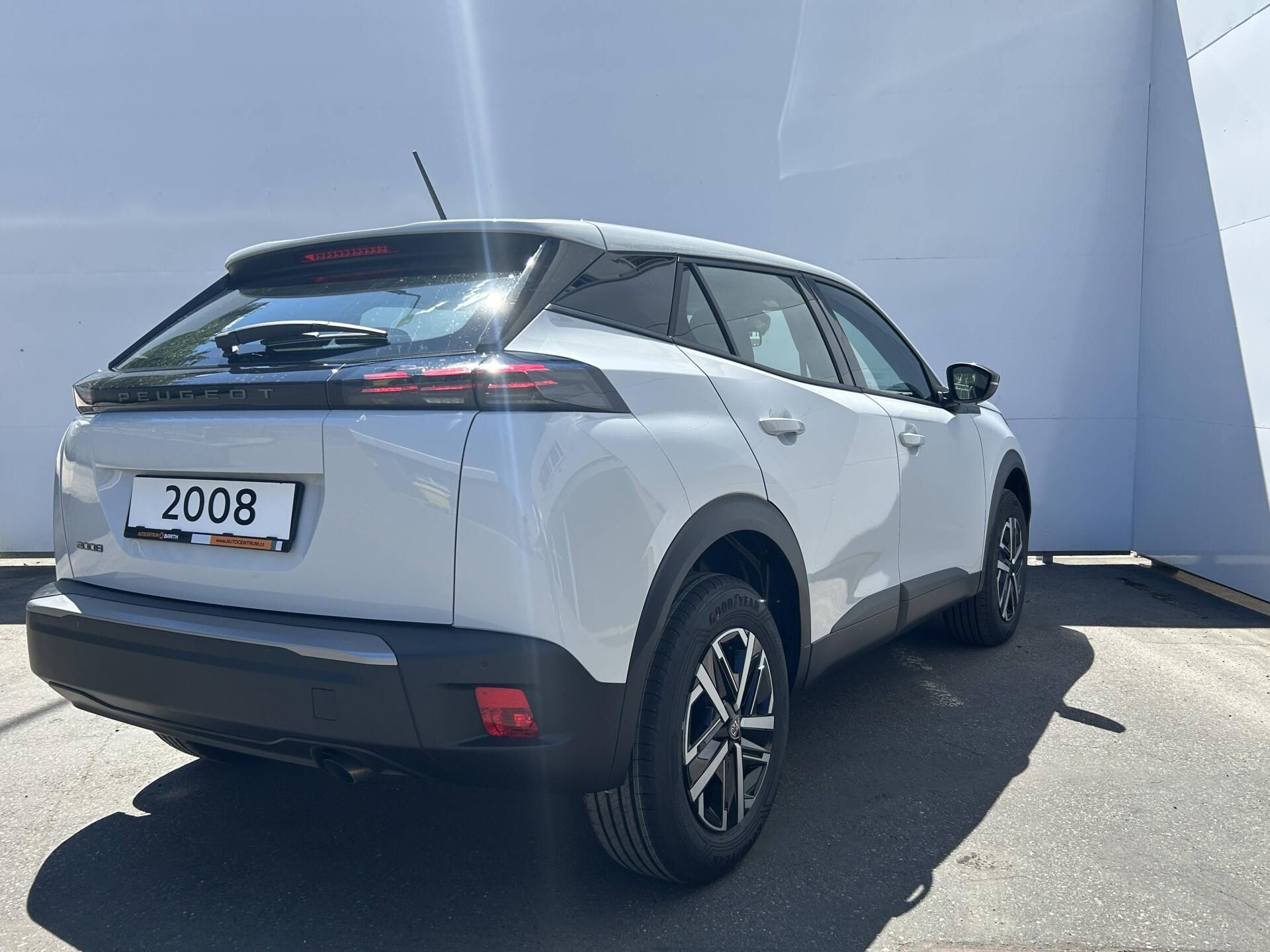 Peugeot 2008, STYLE S&S MAN6 1.2 PureTech - fotka 4