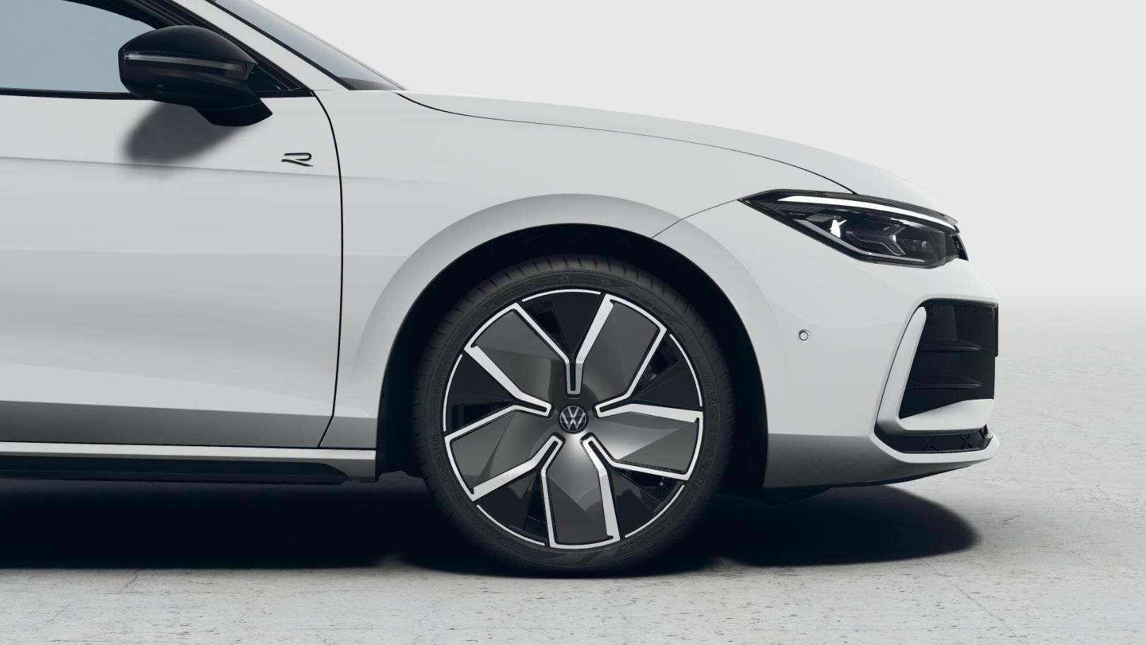Volkswagen Passat, R-Line 2,0 TSI 150 kW - fotka 4