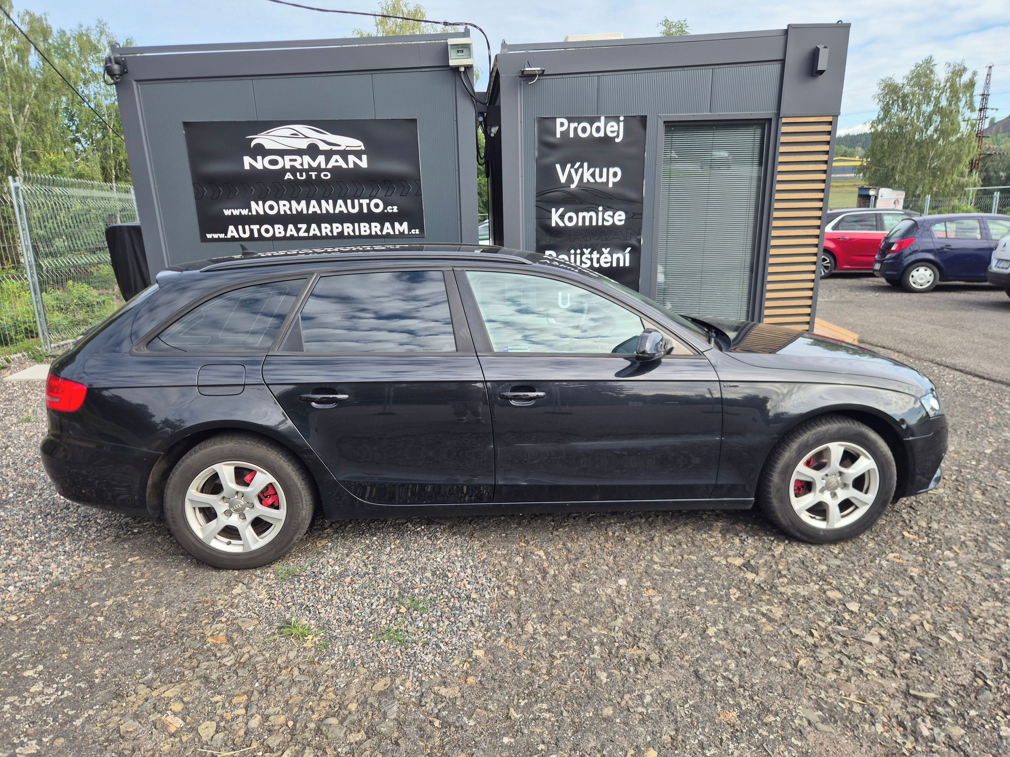 Audi A4, 2.0TDi 105kW manuál, ČR - fotka 4