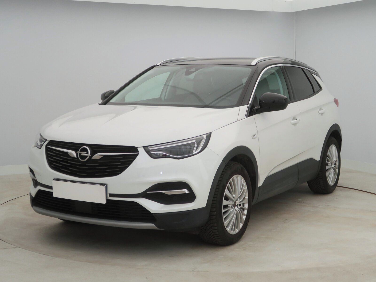 Opel Grandland X, 1.2 Turbo, ČR,1.maj - fotka 2