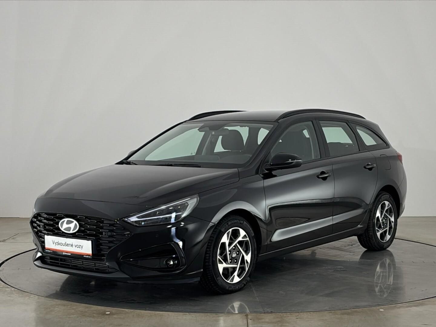 Hyundai i30, 1.5 T-GDI / 103 kW Smart DCT