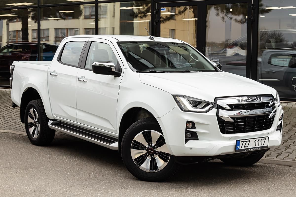 Isuzu D-Max, 1,9 D AT 4x4  LSE DoubleCab - fotka 3