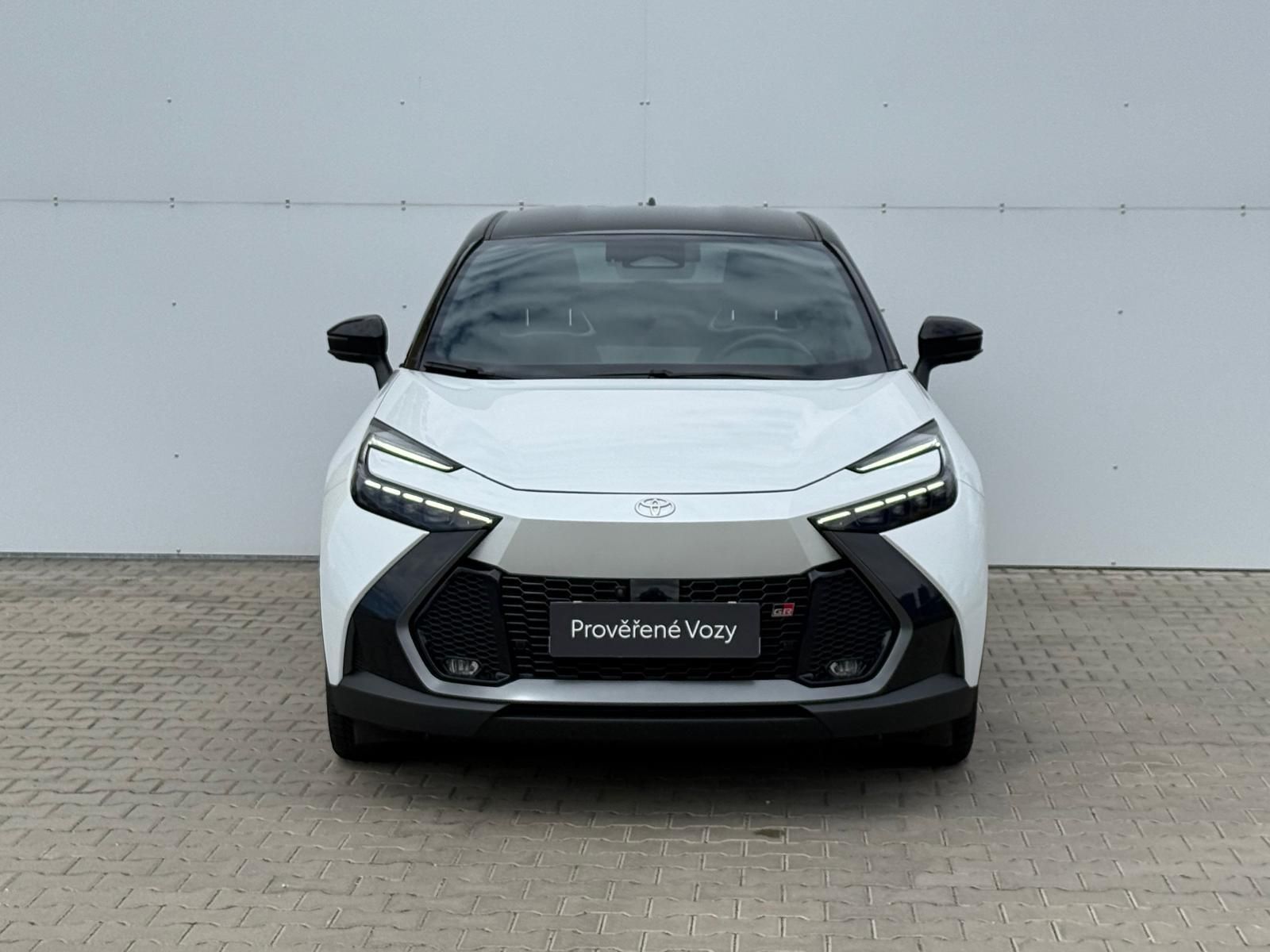 Toyota C-HR, 2,0 HEV e-CVT GR Sport - fotka 4