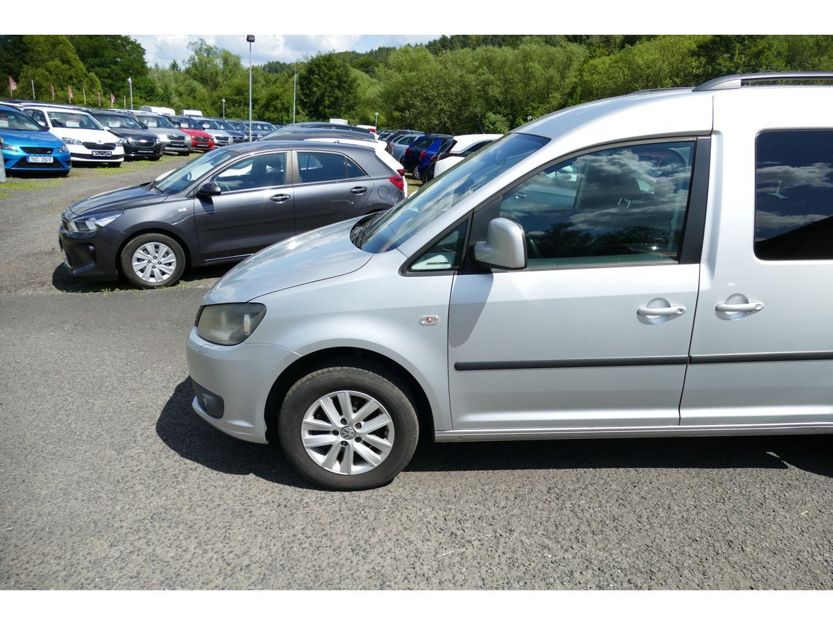 Volkswagen Caddy, 1,6TDI 75KW DIGI-KLIMA - fotka 4